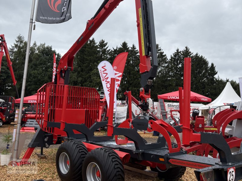Rückewagen & Rückeanhänger des Typs BEHA Ausstellungs- Rückewagen – V1000 mit 10 Tonnen Gesamtgewicht, 7,5m Kran, 4-Rad DL, Eigene Ölversorgung, Flow Sharing- Steuerung, Gebrauchtmaschine in Steinach (Bild 1)