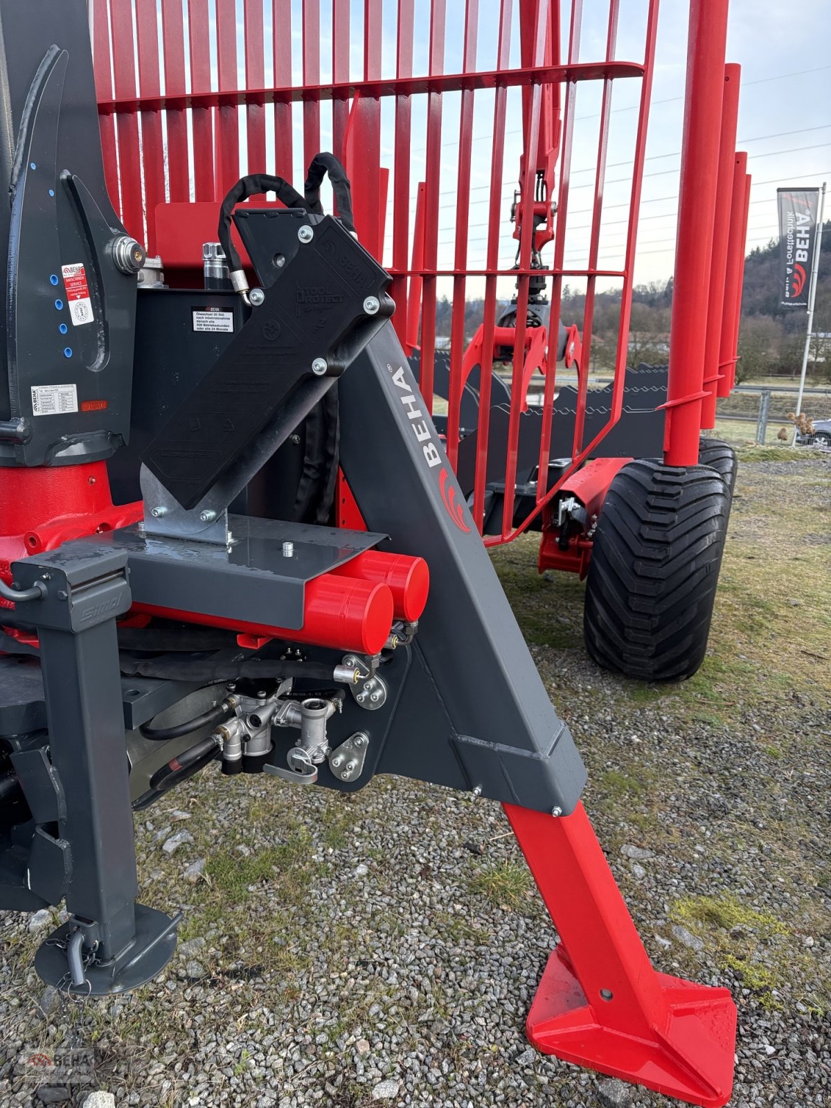 Rückewagen & Rückeanhänger del tipo BEHA Rückewagen V1200 mit 7870 Kran, 4-Rad Druckluft, Stehplatz, Eigene Ölversorgung, ON/OFF Steuerung, 500/50-17“ Räder, Gebrauchtmaschine In Steinach (Immagine 5)