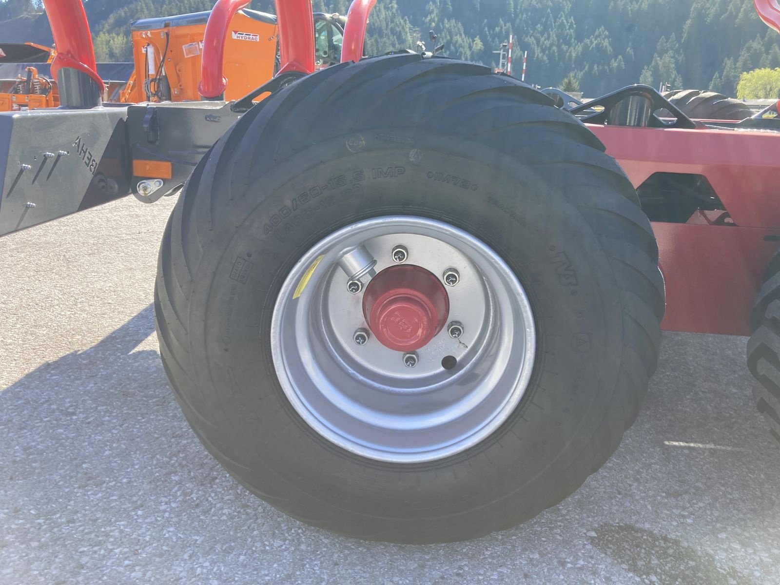 Rückewagen & Rückeanhänger des Typs BEHA T1100/7770, Neumaschine in Schlitters (Bild 16)