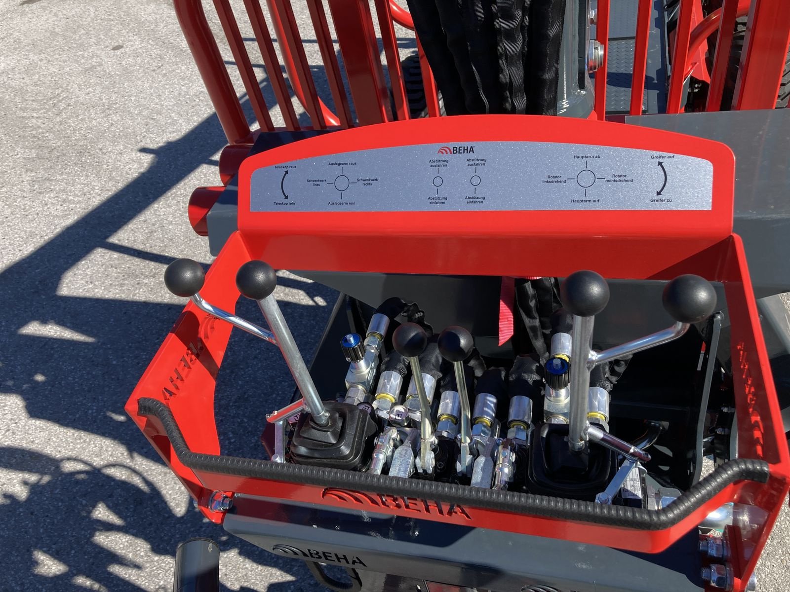 Rückewagen & Rückeanhänger des Typs BEHA T1100/7770, Neumaschine in Schlitters (Bild 12)