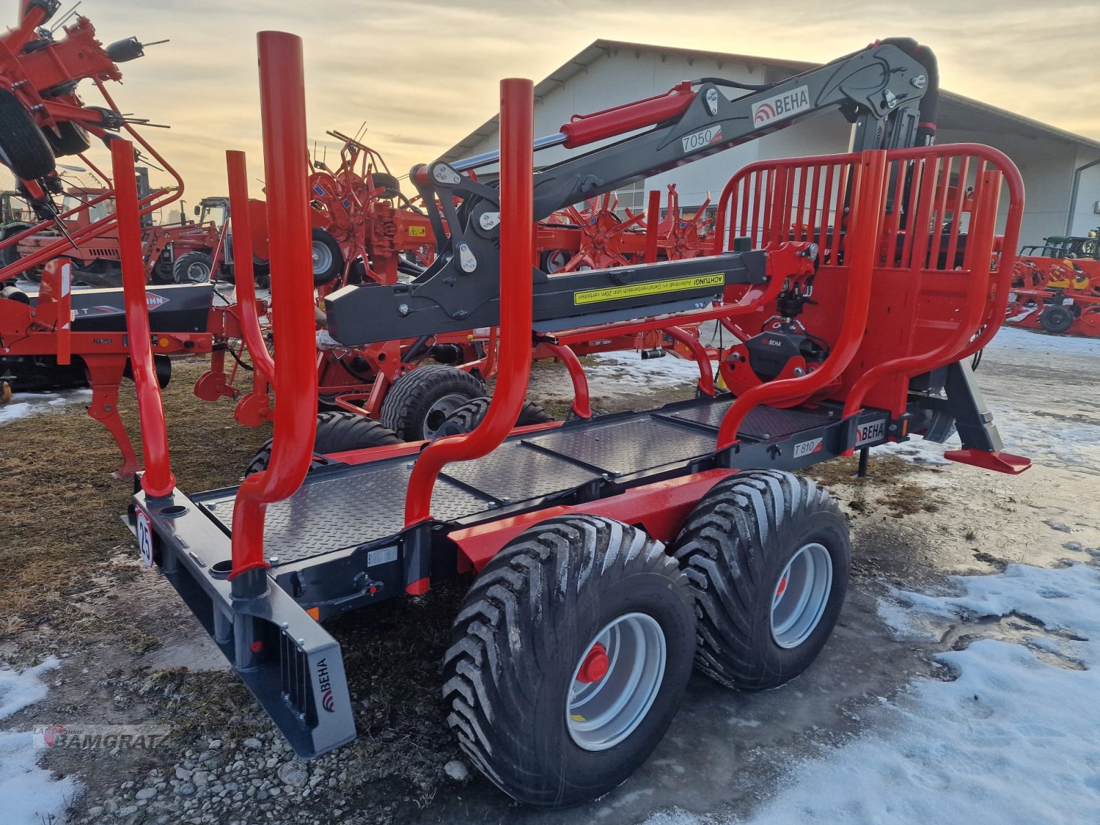 Rückewagen & Rückeanhänger tip BEHA T810 mit Crane 7050, Neumaschine in Eberfing (Poză 4)