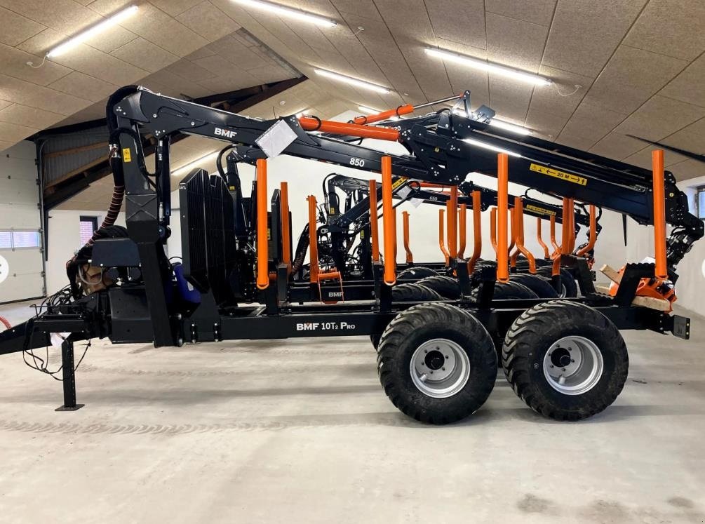Rückewagen & Rückeanhänger Türe ait BMF 10 t. skovvogn med 7,2 m kran, Gebrauchtmaschine içinde Fredericia (resim 1)