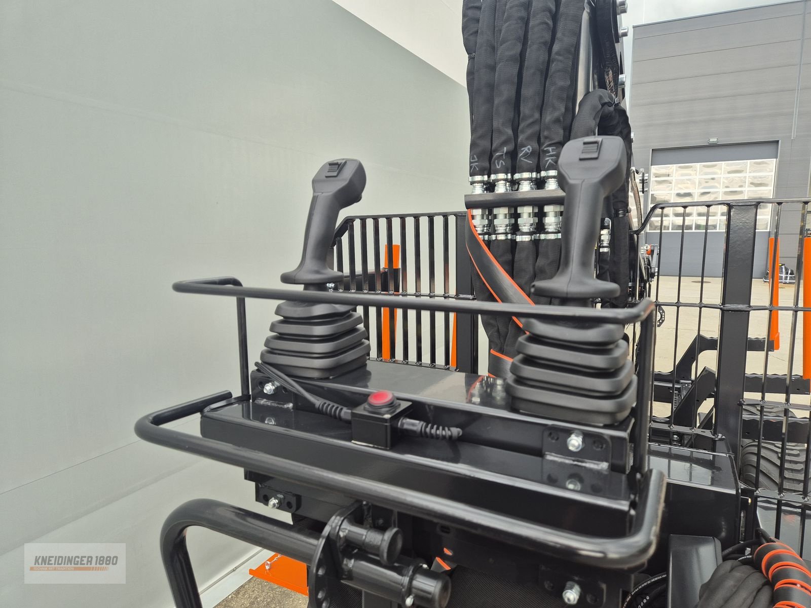 Rückewagen & Rückeanhänger Türe ait BMF 12T2Pro 850HP, Neumaschine içinde Altenfelden (resim 7)