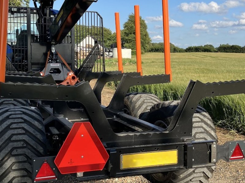 Rückewagen & Rückeanhänger типа BMF 14 t skovvogn m. 7,5 m kran, Gebrauchtmaschine в Fredericia (Фотография 1)