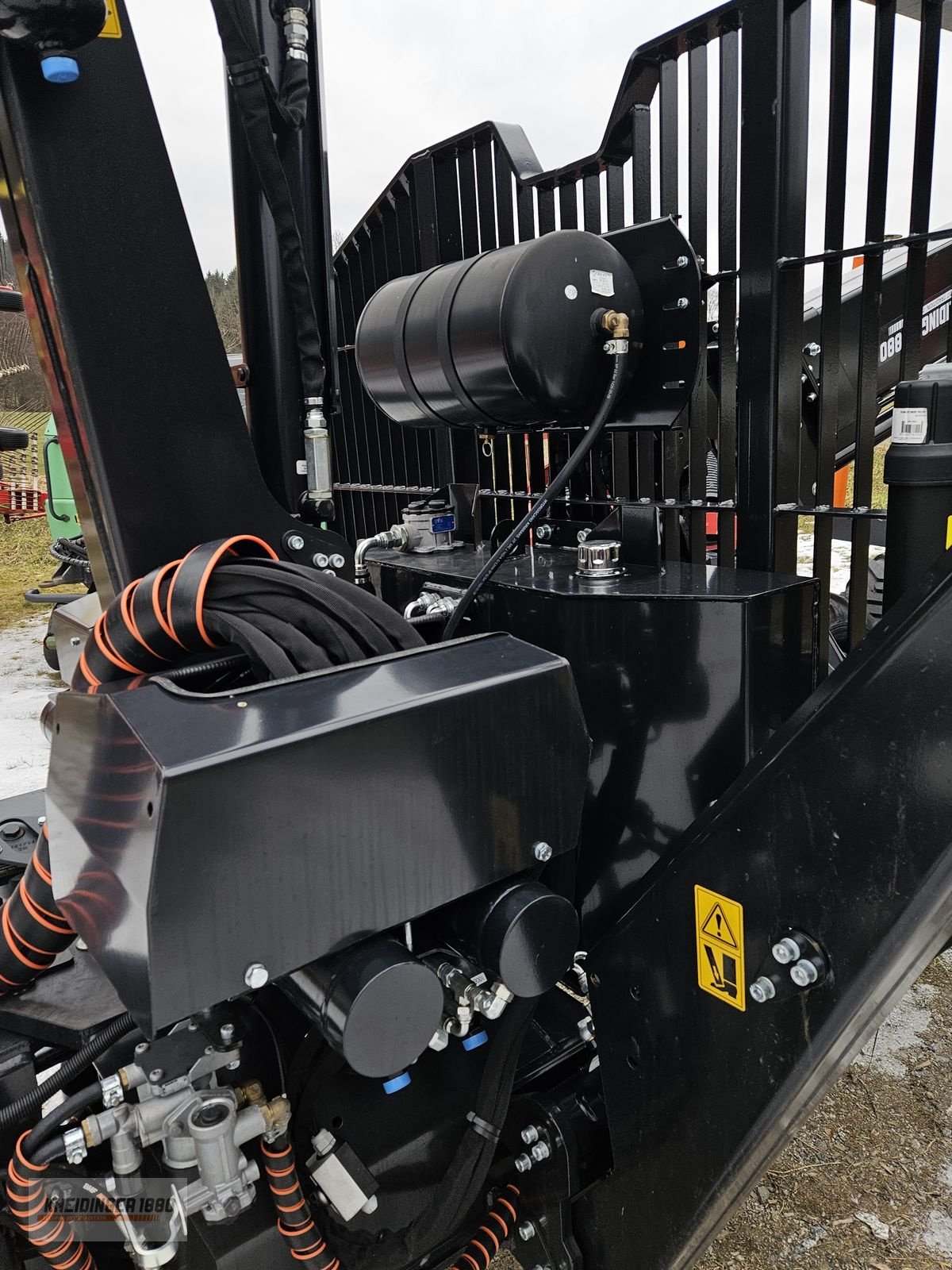 Rückewagen & Rückeanhänger des Typs BMF 14t2 /905 hp, Neumaschine in Altenfelden (Bild 4)