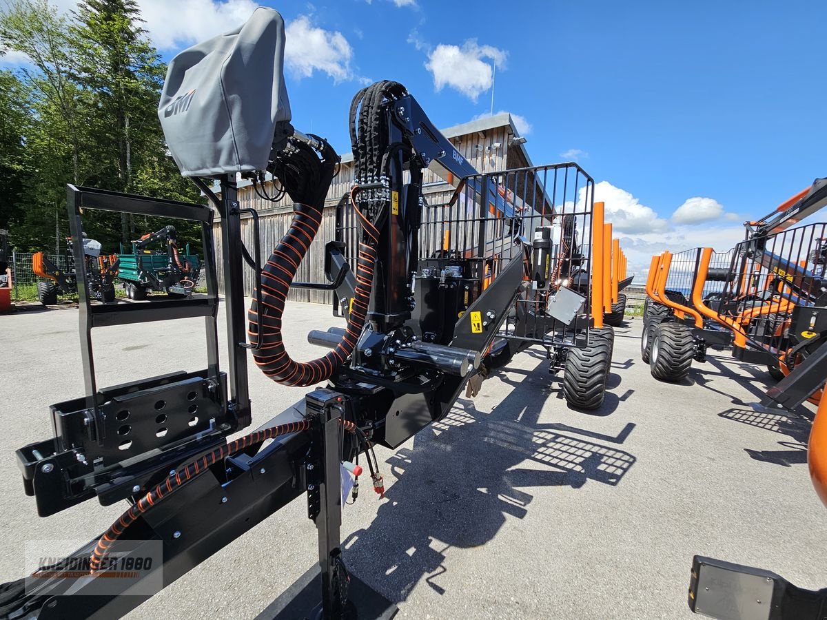 Rückewagen & Rückeanhänger des Typs BMF 9t1E Pro /720 Kran, Neumaschine in Altenfelden (Bild 11)