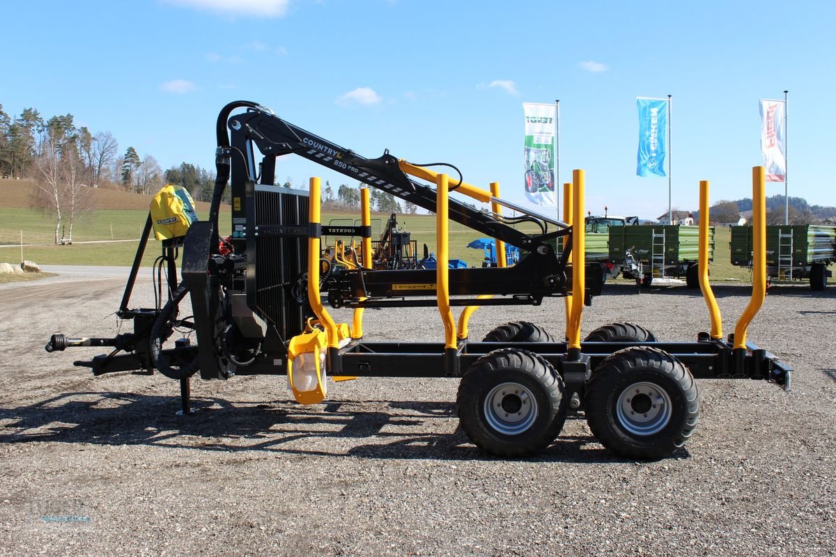 Rückewagen & Rückeanhänger des Typs Country C700Pro / T110D, Neumaschine in Niederkappel (Bild 6)