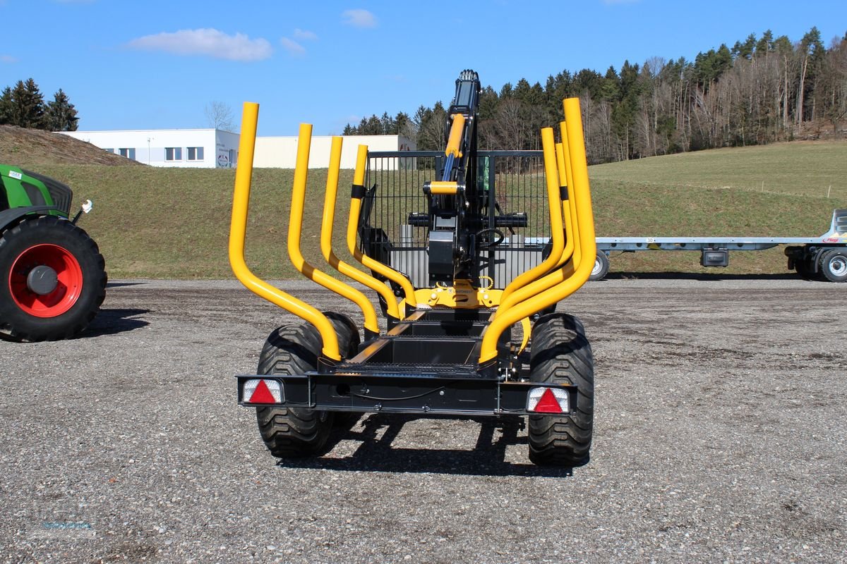 Rückewagen & Rückeanhänger des Typs Country C700Pro / T110D, Neumaschine in Niederkappel (Bild 4)