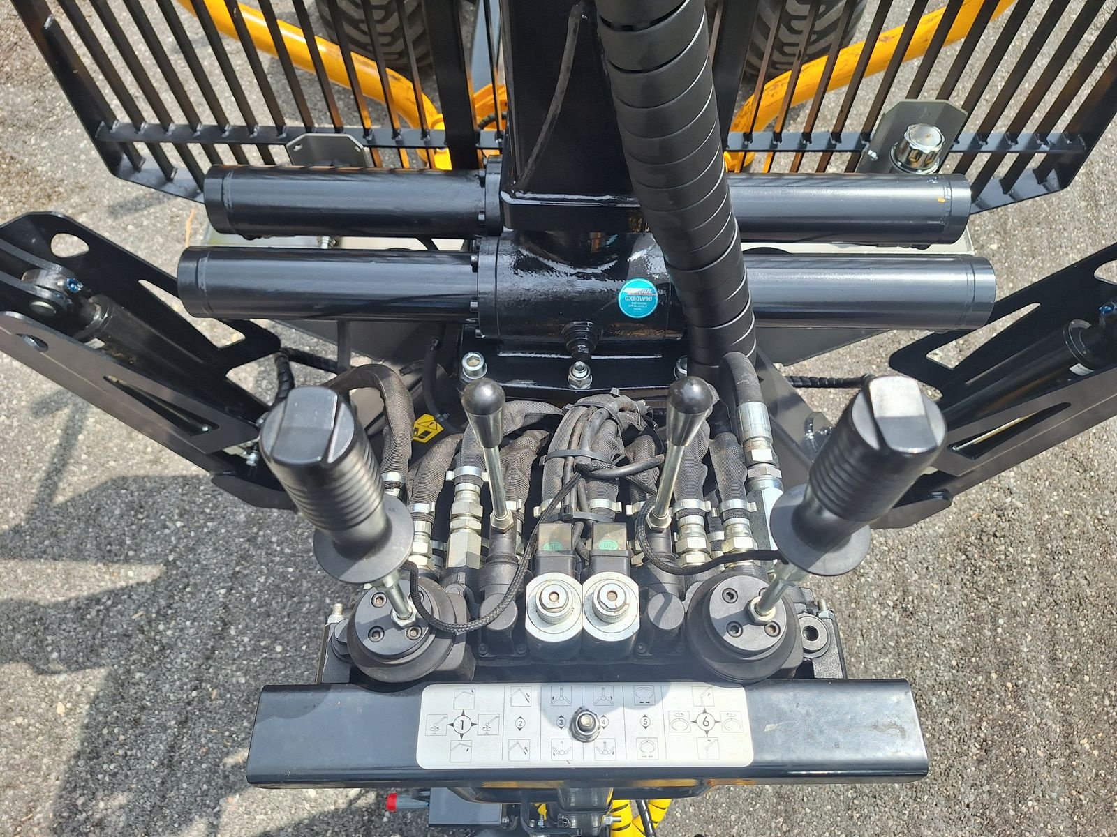 Rückewagen & Rückeanhänger typu Country C720/T110D - 4 WD Reibrollenantrieb Neuwertig, Vorführmaschine v Burgkirchen (Obrázek 4)