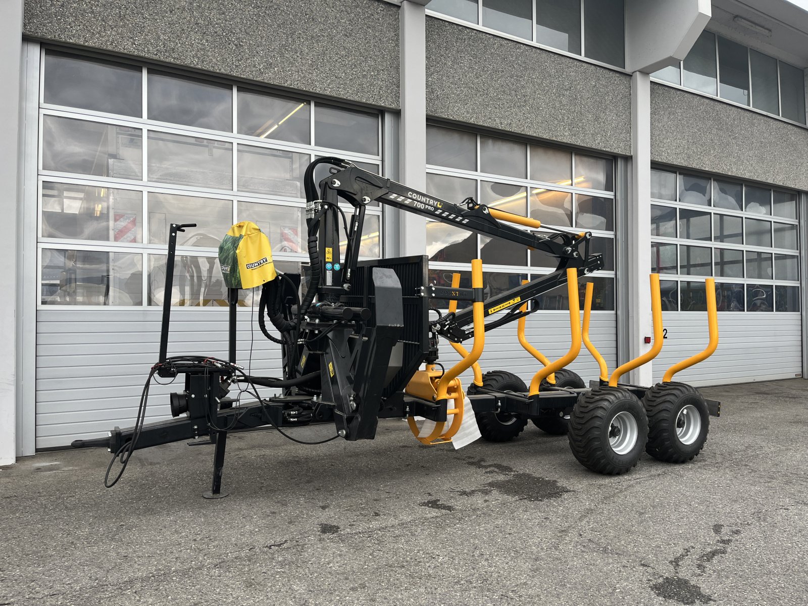 Rückewagen & Rückeanhänger des Typs Country C90S, Neumaschine in Frastanz (Bild 2)