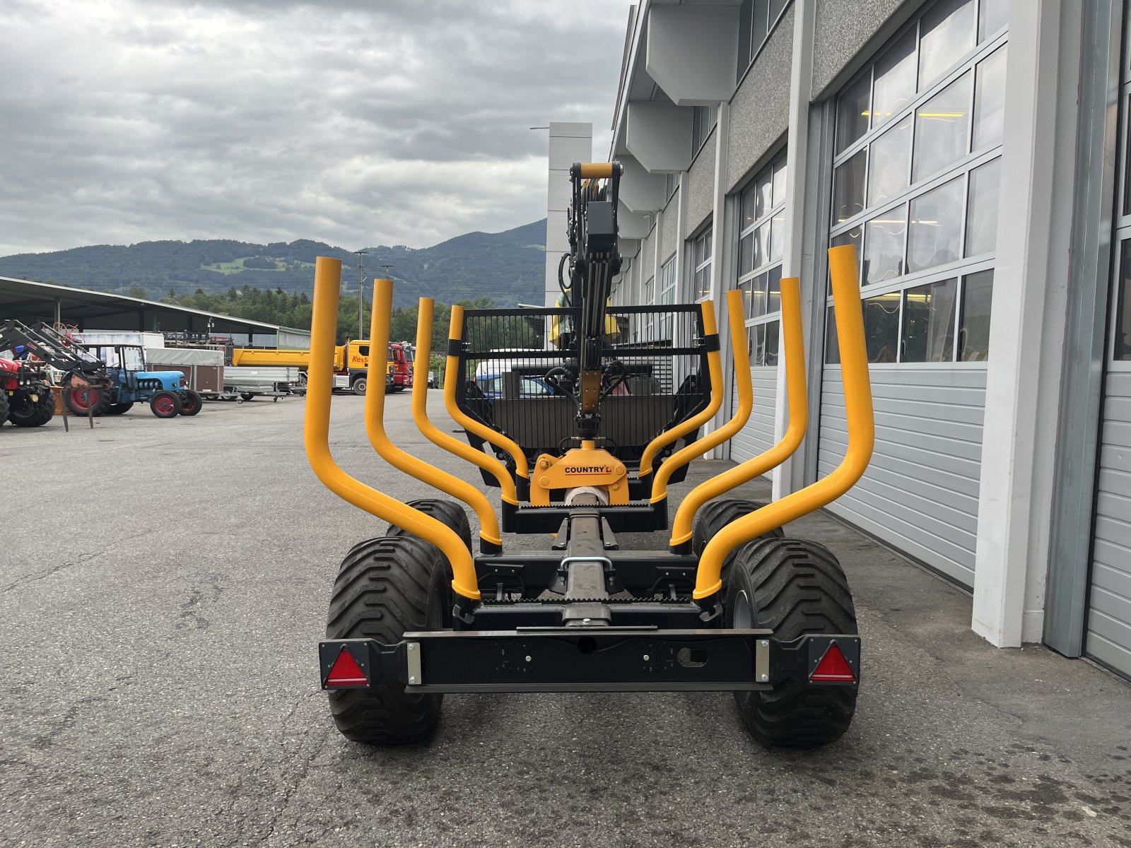 Rückewagen & Rückeanhänger des Typs Country C90S, Neumaschine in Frastanz (Bild 4)