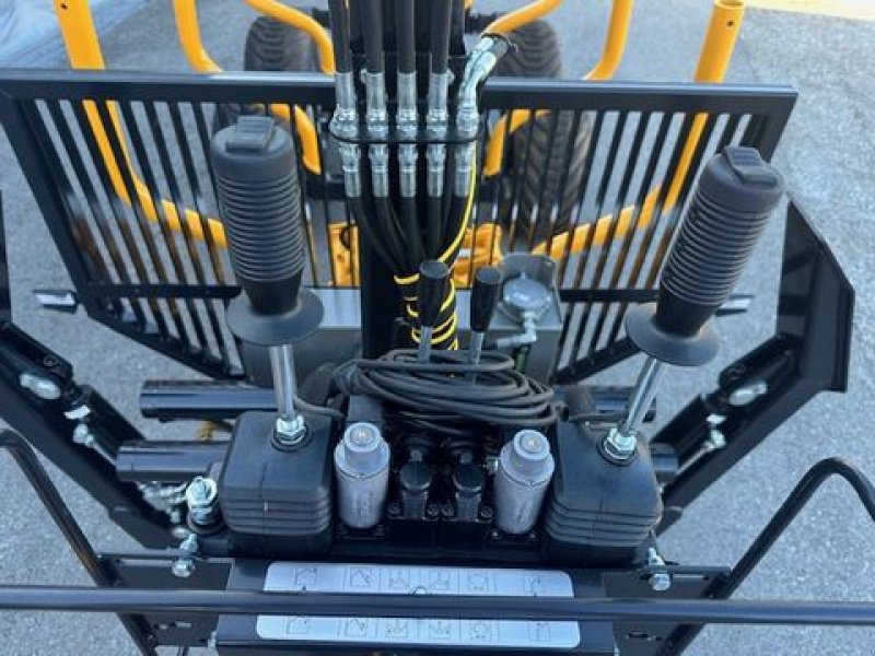 Rückewagen & Rückeanhänger des Typs Country Rückewagen 70S mit Kran 670 7to, Neumaschine in Tamsweg (Bild 10)