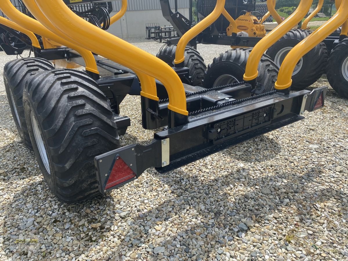 Rückewagen & Rückeanhänger des Typs Country T 90S / 700 Pro, Neumaschine in Senftenbach (Bild 6)