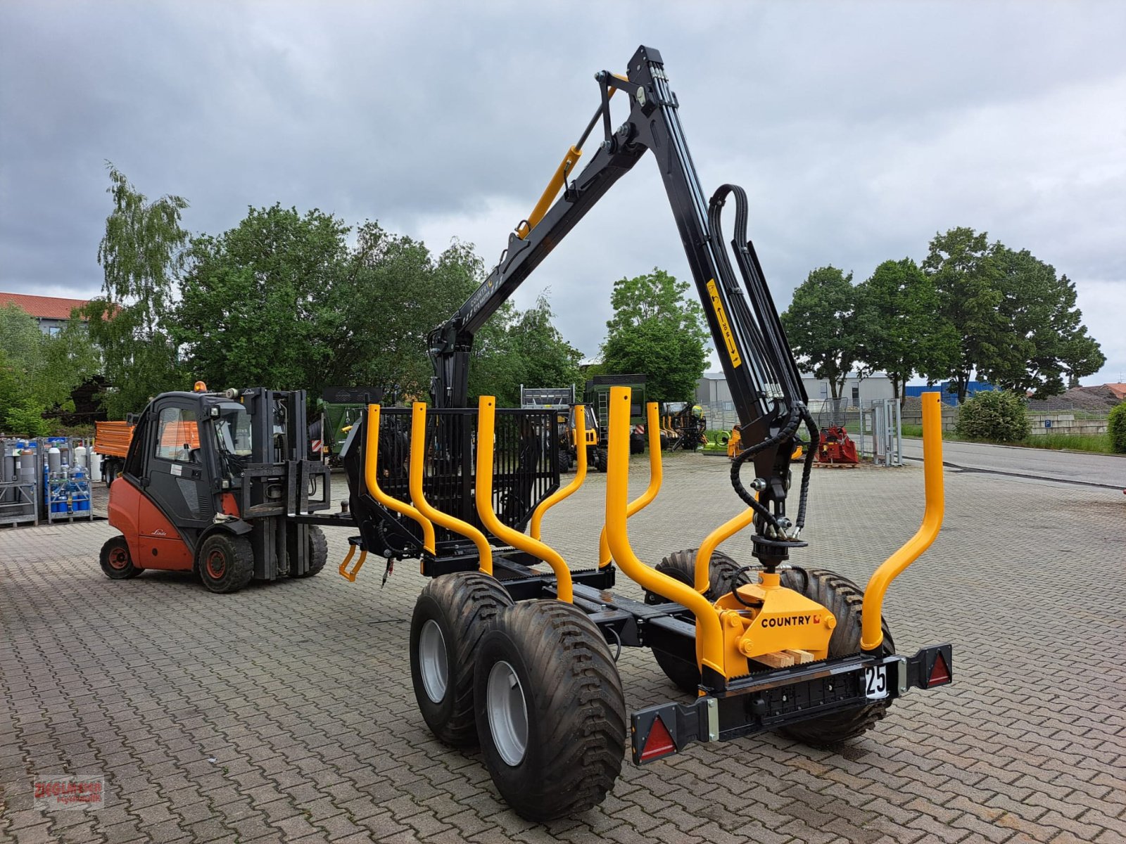 Rückewagen & Rückeanhänger a típus Country T70S + 670Master, Neumaschine ekkor: Rottenburg a.d. Laaber (Kép 2)