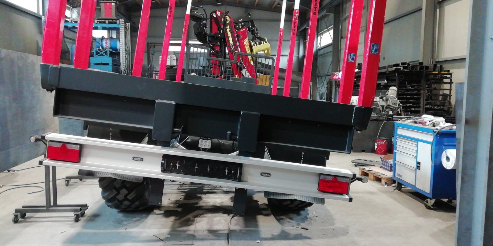 Rückewagen & Rückeanhänger des Typs Este AW30, Neumaschine in Kastelruth (Bild 26)