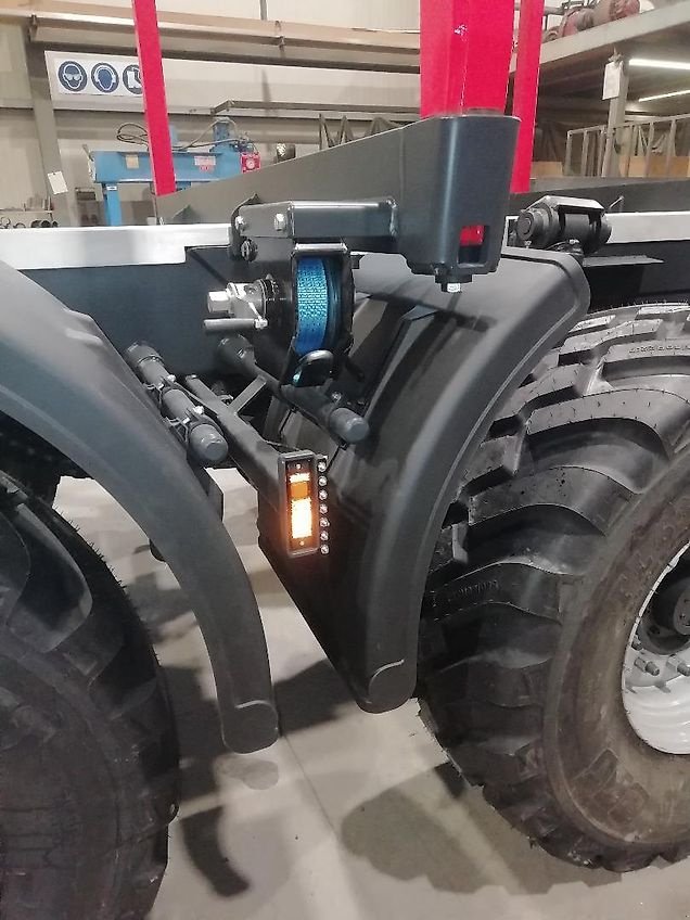 Rückewagen & Rückeanhänger des Typs Este AW30, Neumaschine in Kastelruth (Bild 28)