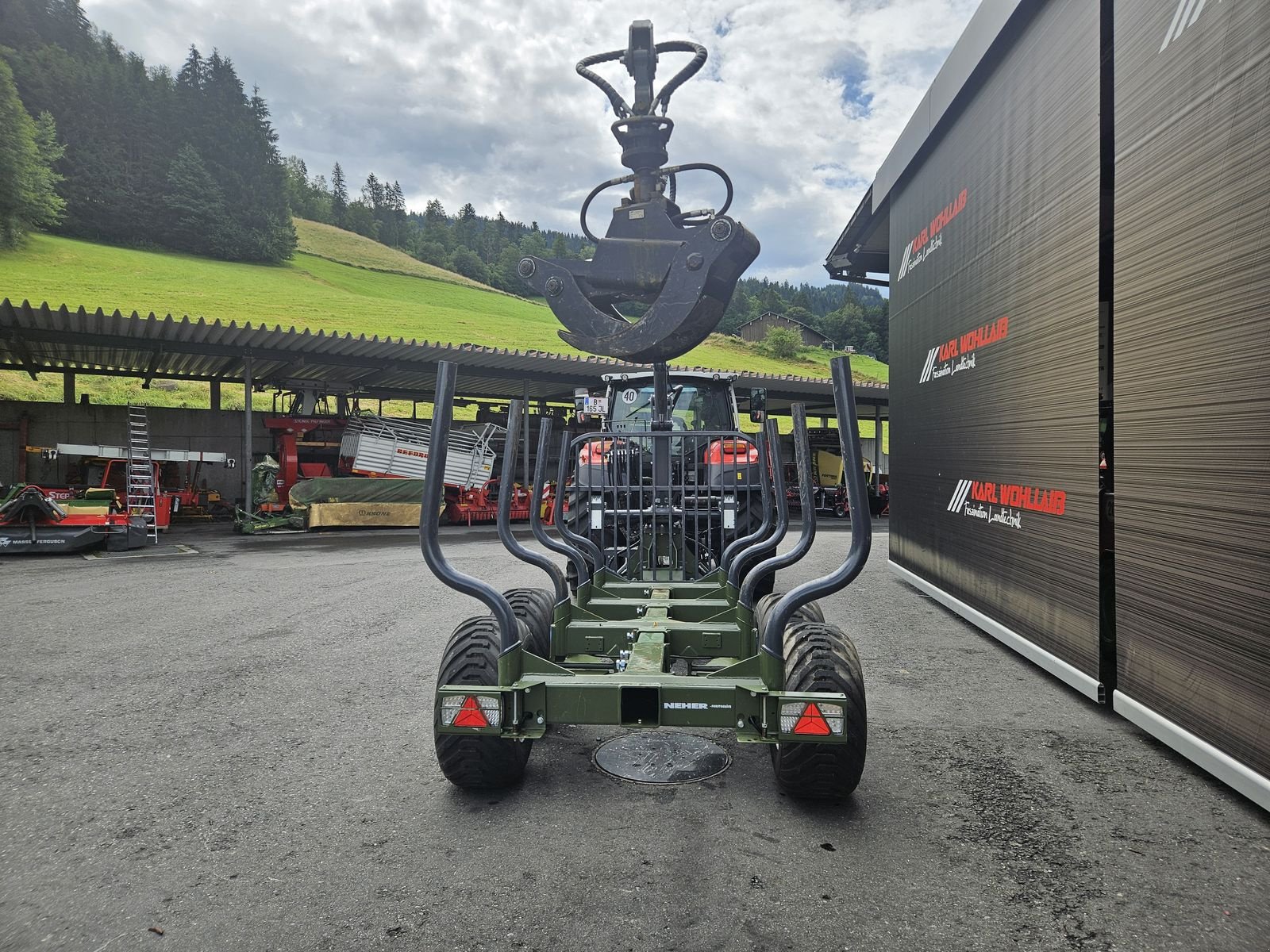 Rückewagen & Rückeanhänger van het type Farma T7 mit Kran C 5.1, Gebrauchtmaschine in Sulzberg (Foto 25)