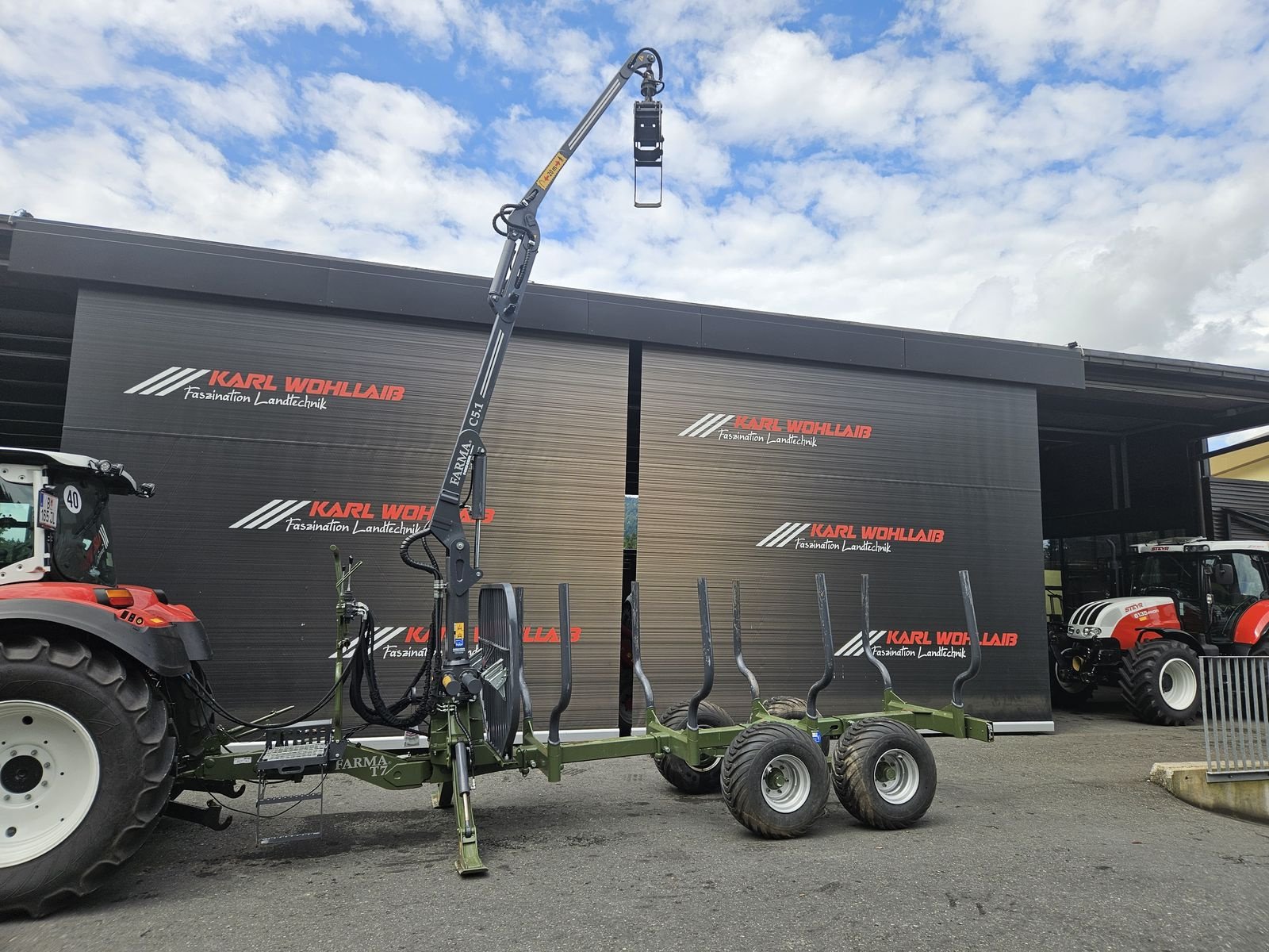 Rückewagen & Rückeanhänger van het type Farma T7 mit Kran C 5.1, Gebrauchtmaschine in Sulzberg (Foto 8)