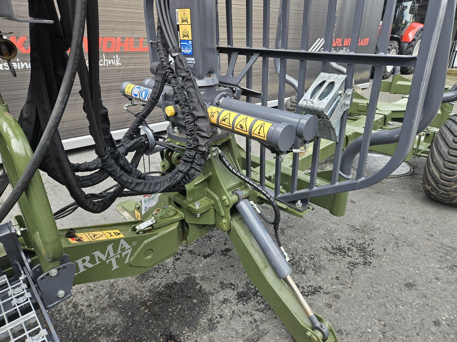 Rückewagen & Rückeanhänger van het type Farma T7 mit Kran C 5.1, Gebrauchtmaschine in Sulzberg (Foto 14)