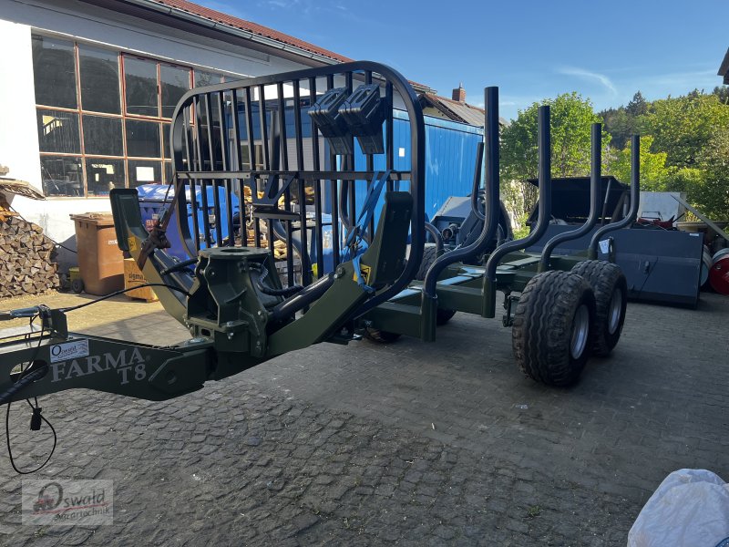 Rückewagen & Rückeanhänger typu Farma T8 8 Tonnen, Neumaschine w Regen