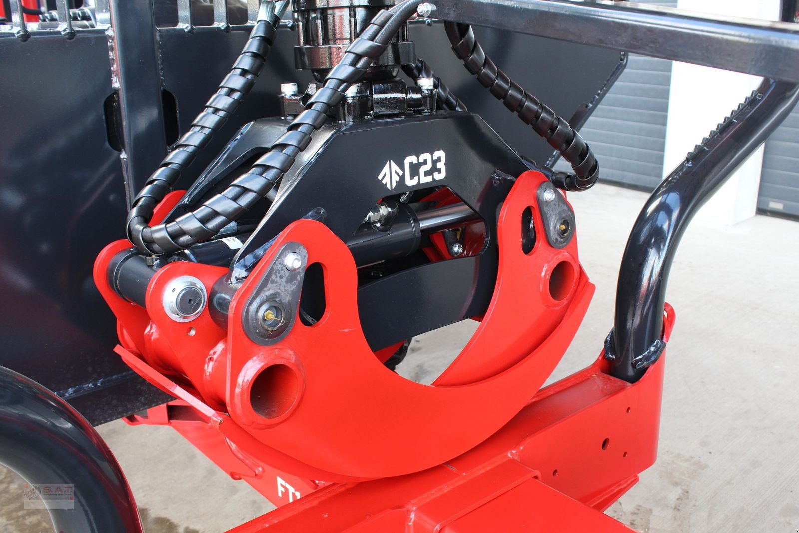 Rückewagen & Rückeanhänger Türe ait Farmi 14to.CR57 Kran-Black Bruin-Prehydraulik-Astwanne, Neumaschine içinde Eberschwang (resim 19)