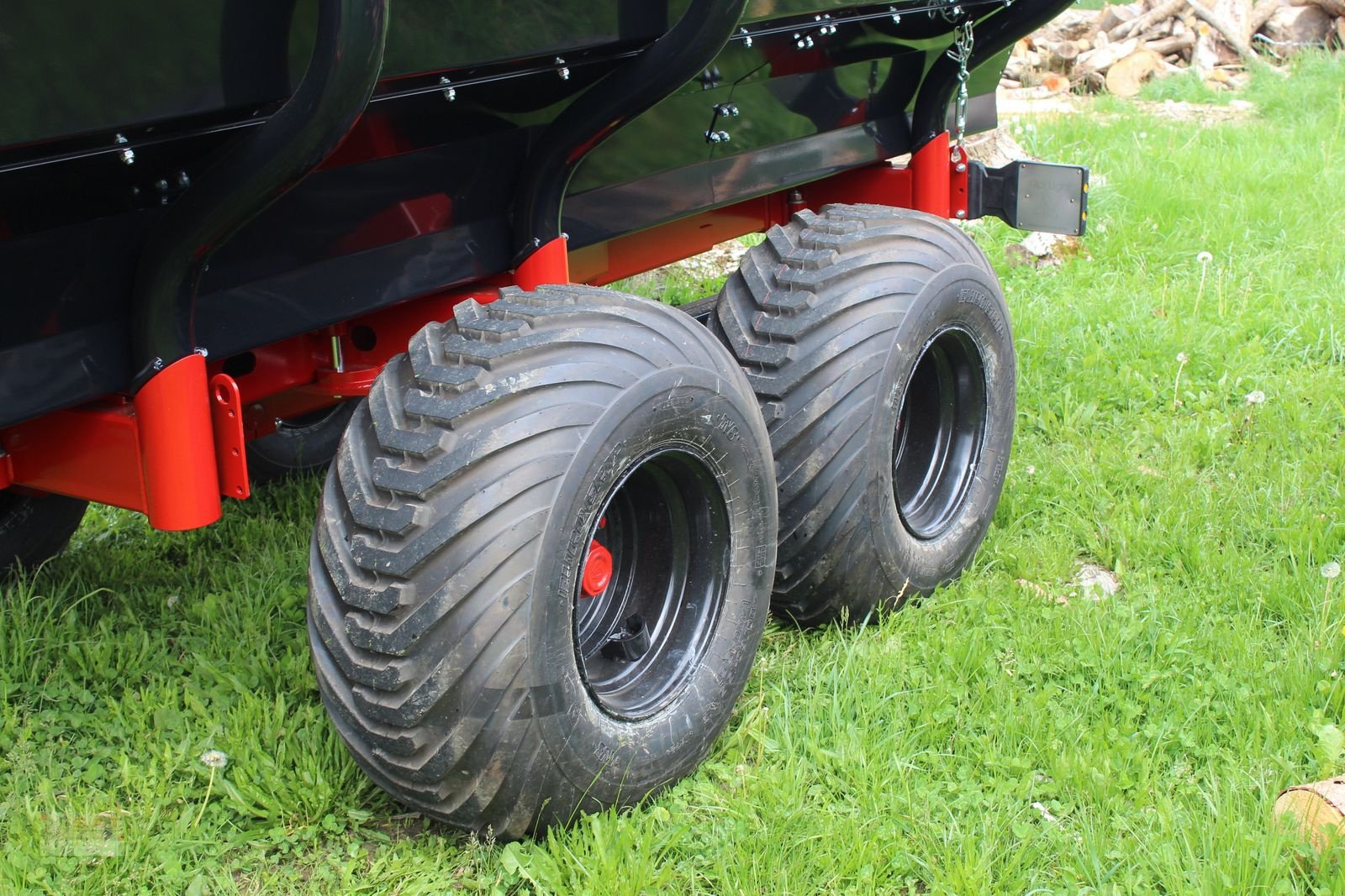 Rückewagen & Rückeanhänger des Typs Farmi Rückewagen 12to-7,20m Kran - Astwanne Hardox, Neumaschine in Eberschwang (Bild 8)