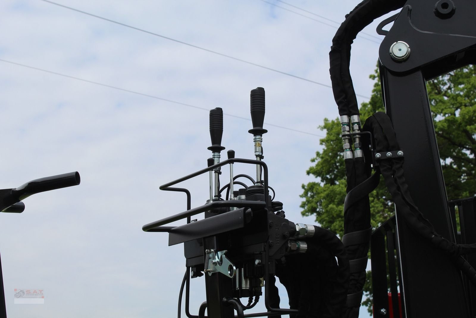 Rückewagen & Rückeanhänger des Typs Farmi Rückewagen 12to-7,20m Kran - Astwanne Hardox, Neumaschine in Eberschwang (Bild 5)