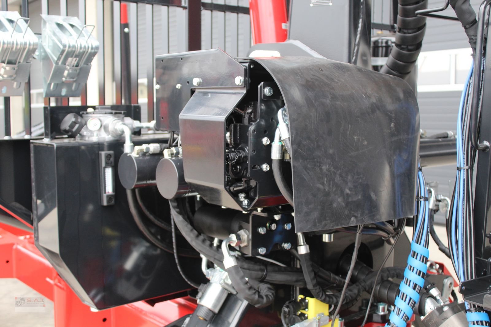 Rückewagen & Rückeanhänger tipa Farmi Rückewagen 14,5 to. 9 m Kran-Radantrieb, Neumaschine u Eberschwang (Slika 21)