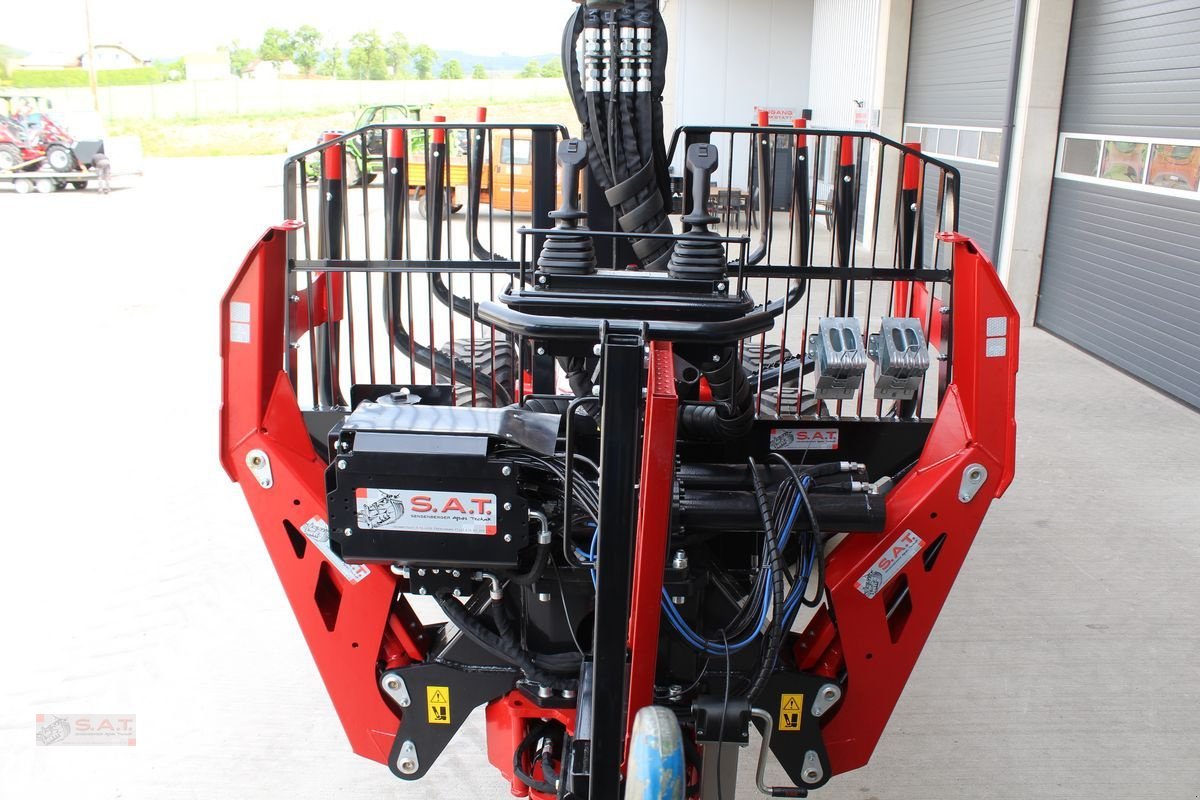 Rückewagen & Rückeanhänger des Typs Farmi Rückewagen 14,5 Tonnen - 8,5 m Kran, Neumaschine in Eberschwang (Bild 18)