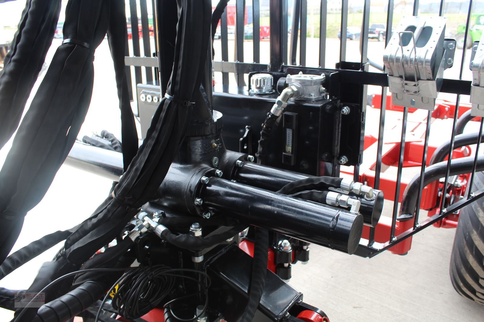 Rückewagen & Rückeanhänger a típus Farmi Rückewagen 9 to.-6,30m Kran, Neumaschine ekkor: Eberschwang (Kép 21)