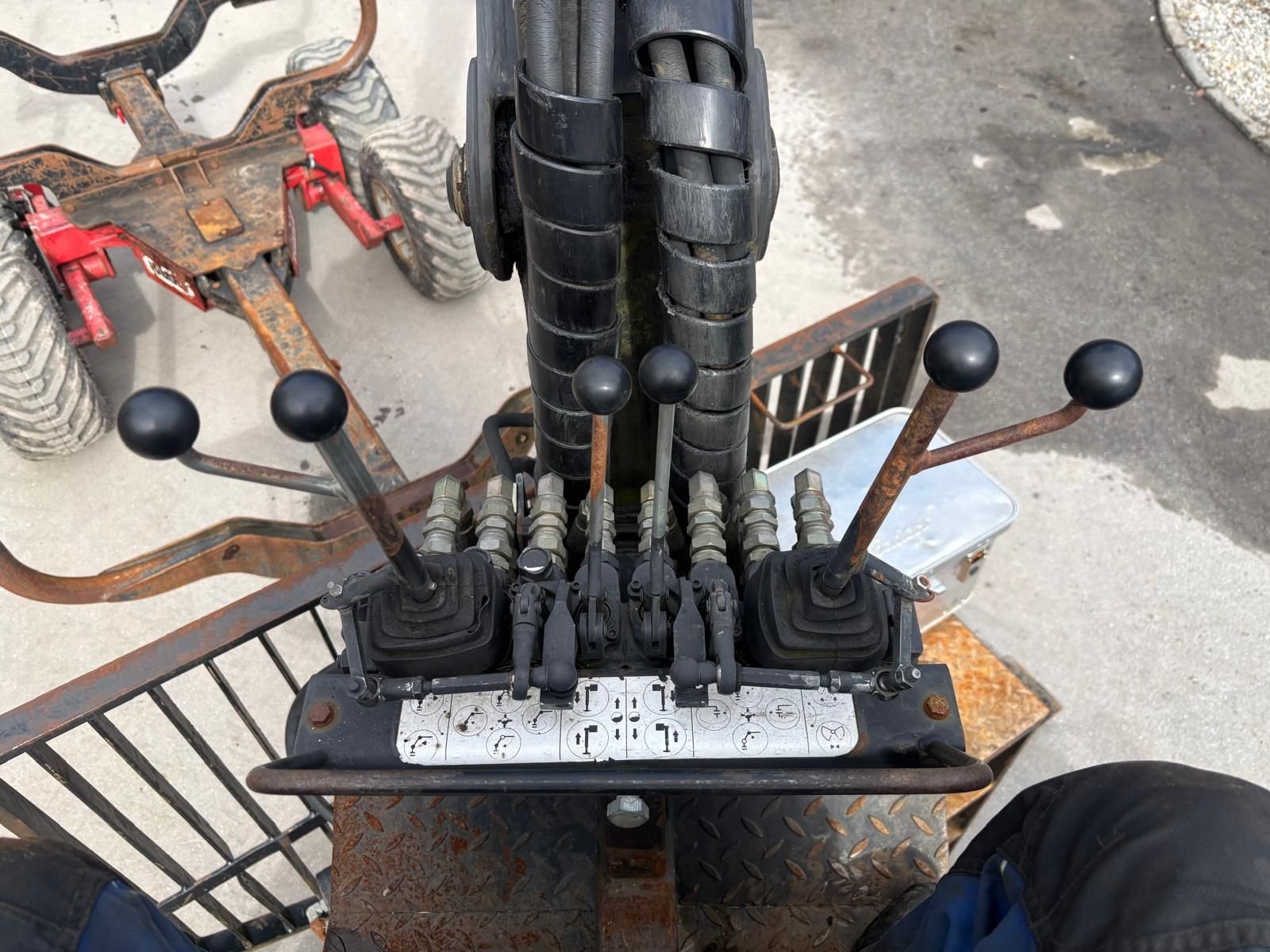 Rückewagen & Rückeanhänger типа Igland Forstanhänger mit Hochsitzkran, Gebrauchtmaschine в Burgkirchen (Фотография 10)