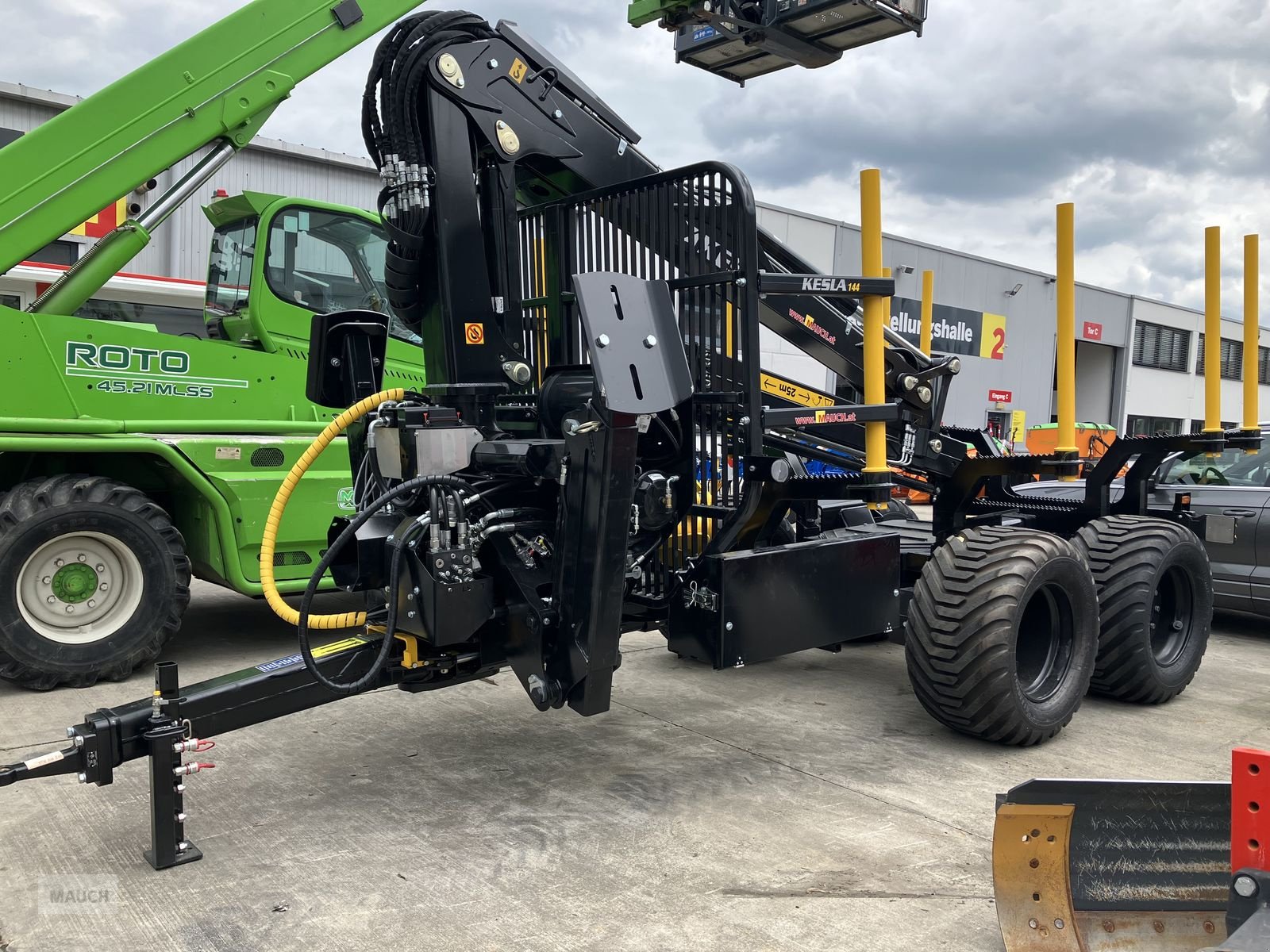 Rückewagen & Rückeanhänger des Typs Kesla Forstanhänger 144 ND 2WD mit 326T Kran, Neumaschine in Burgkirchen (Bild 3)