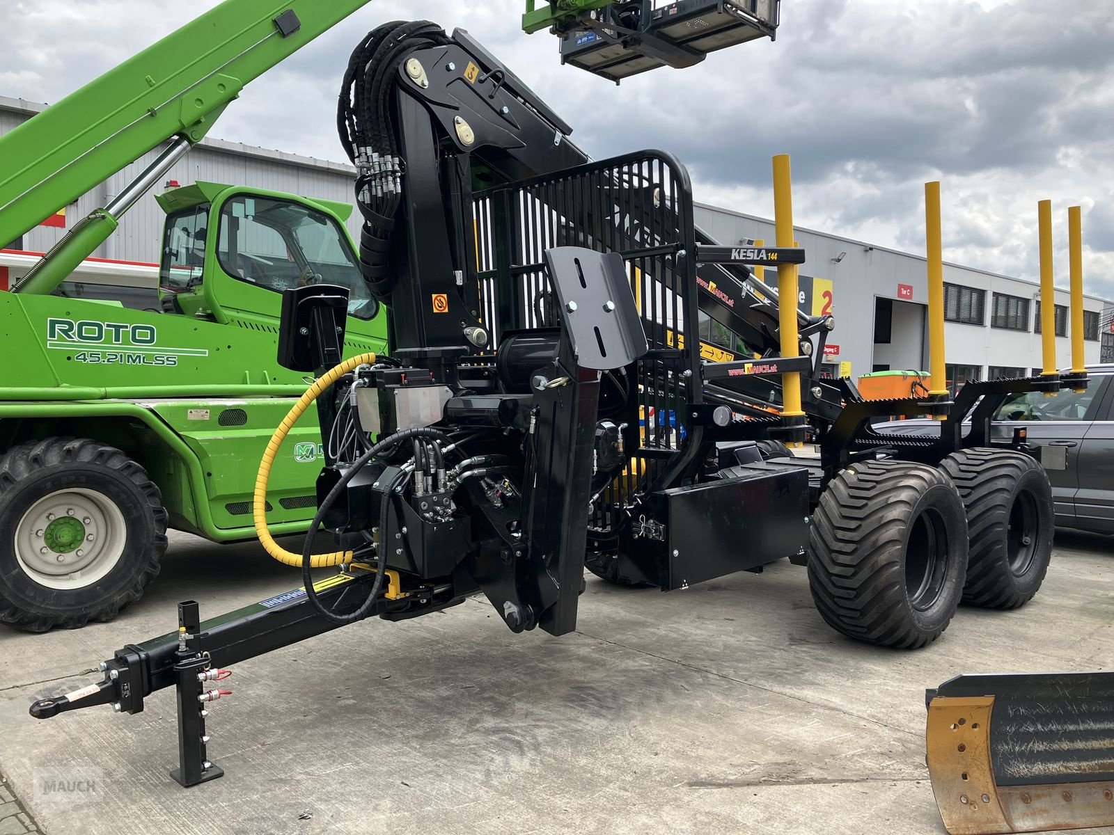 Rückewagen & Rückeanhänger des Typs Kesla Forstanhänger 144 ND 2WD mit 326T Kran, Neumaschine in Burgkirchen (Bild 10)