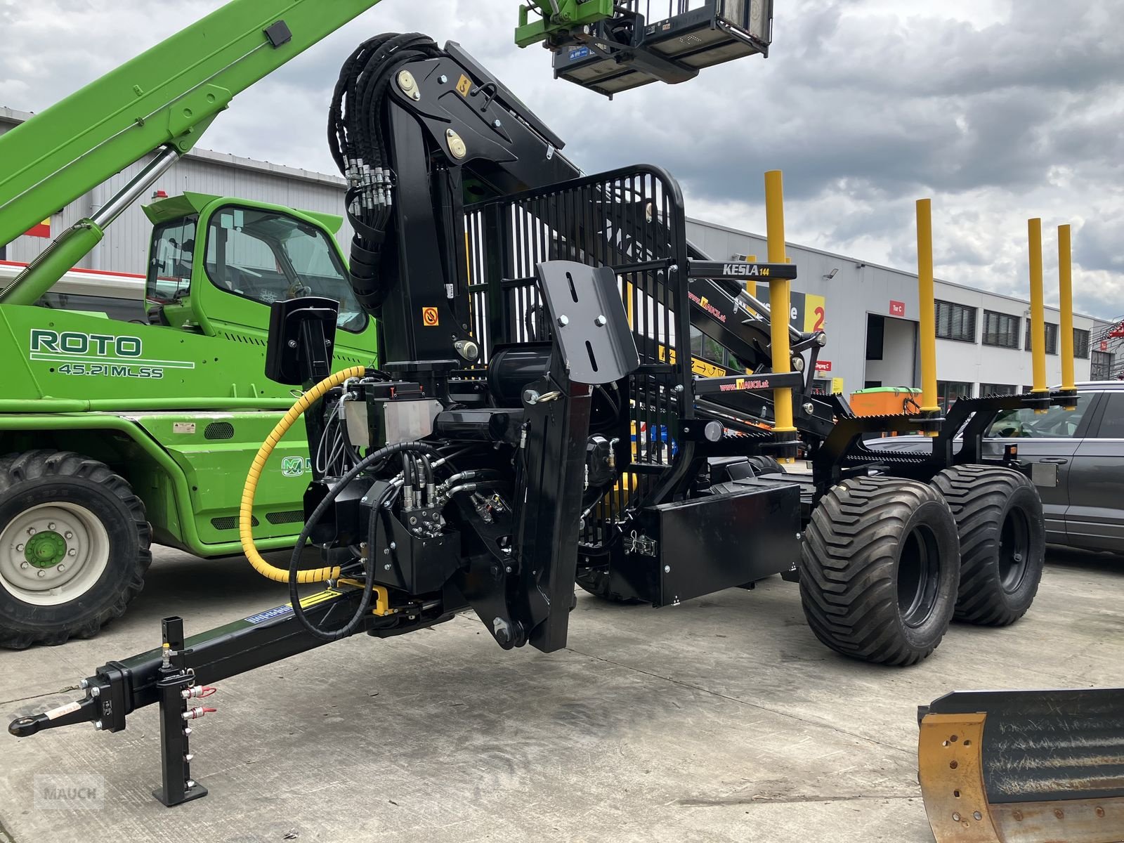 Rückewagen & Rückeanhänger des Typs Kesla Forstanhänger 144 ND 2WD mit 326T Kran, Neumaschine in Burgkirchen (Bild 1)