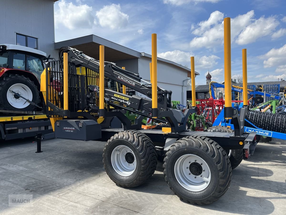 Rückewagen & Rückeanhänger des Typs Kronos Kargo 121 Gripto 709, Neumaschine in Burgkirchen (Bild 3)