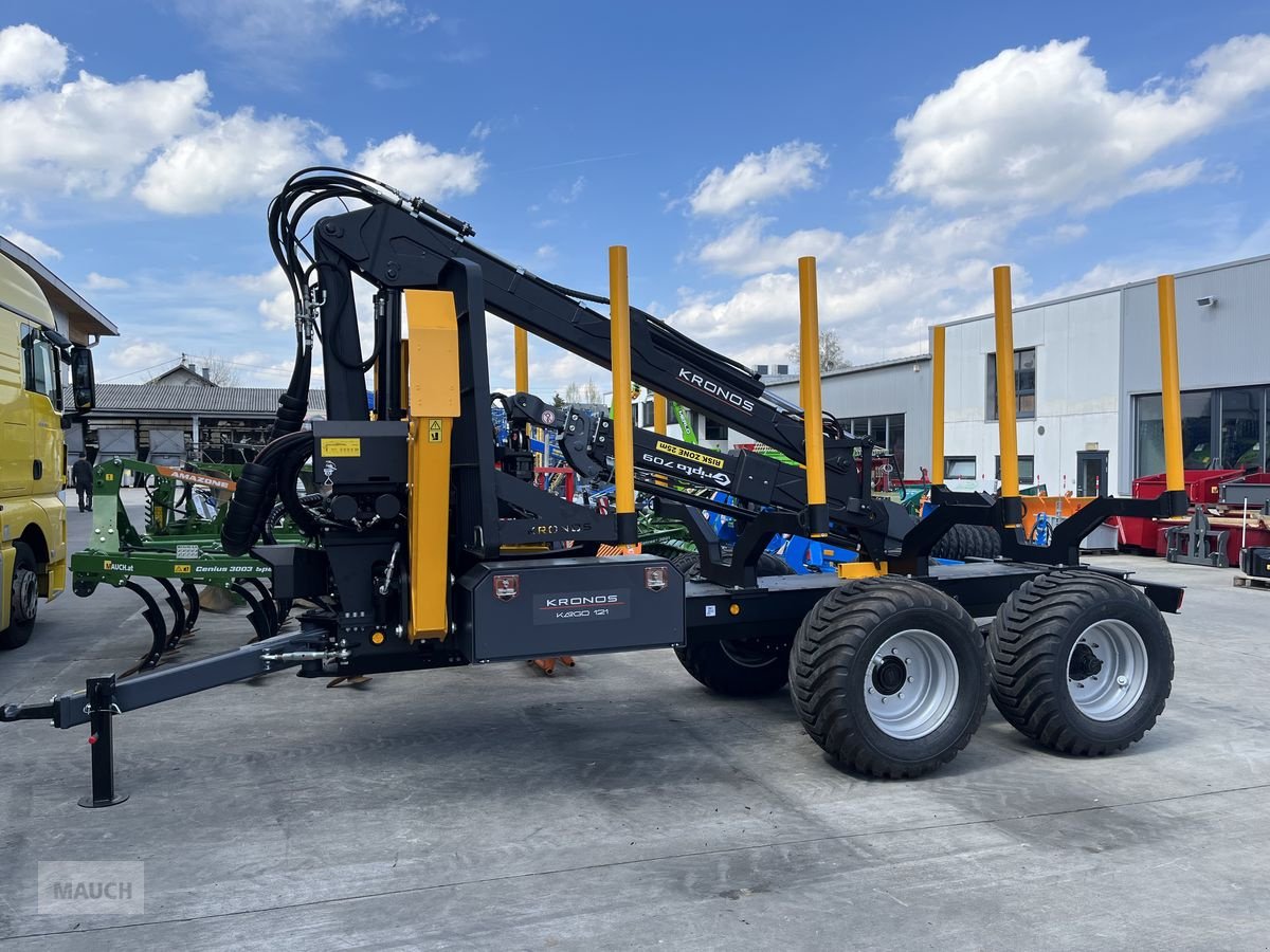 Rückewagen & Rückeanhänger des Typs Kronos Kargo 121 Gripto 709, Neumaschine in Burgkirchen (Bild 2)