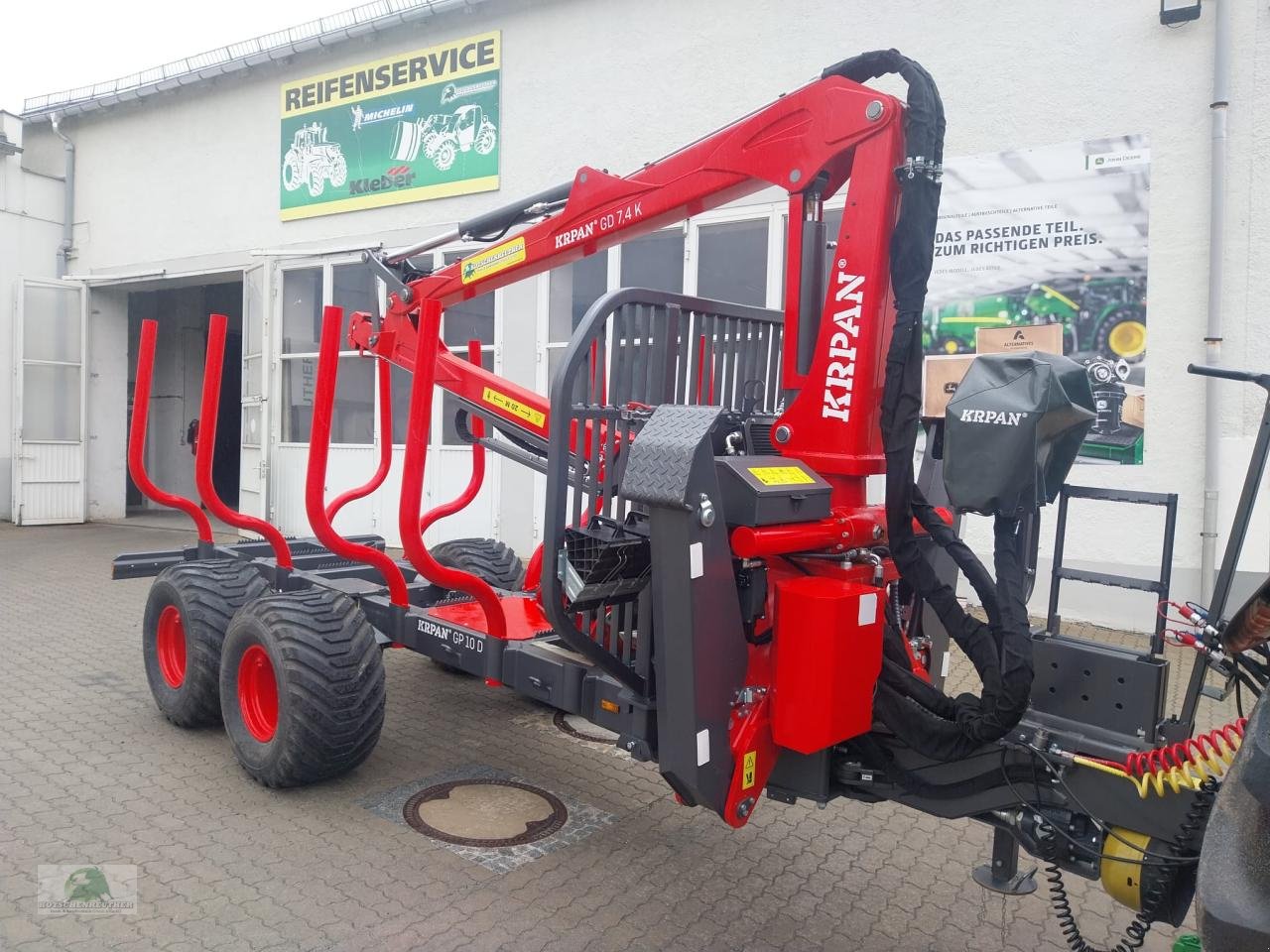Rückewagen & Rückeanhänger типа Krpan GP 10 D mit Kran 7,4k, Neumaschine в Plauen (Фотография 2)