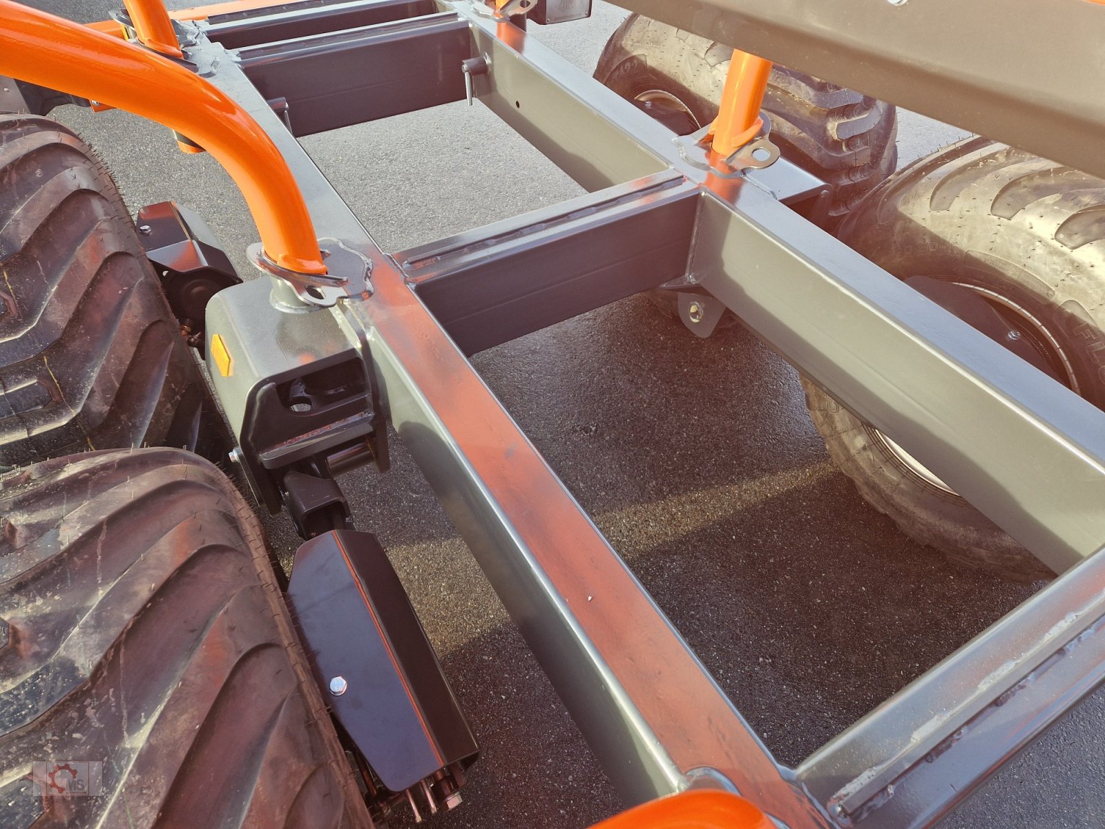 Rückewagen & Rückeanhänger typu MTM 10T 10to 9,20m Kran Druckluft Doppelrohrrahmen, Neumaschine v Tiefenbach (Obrázek 9)