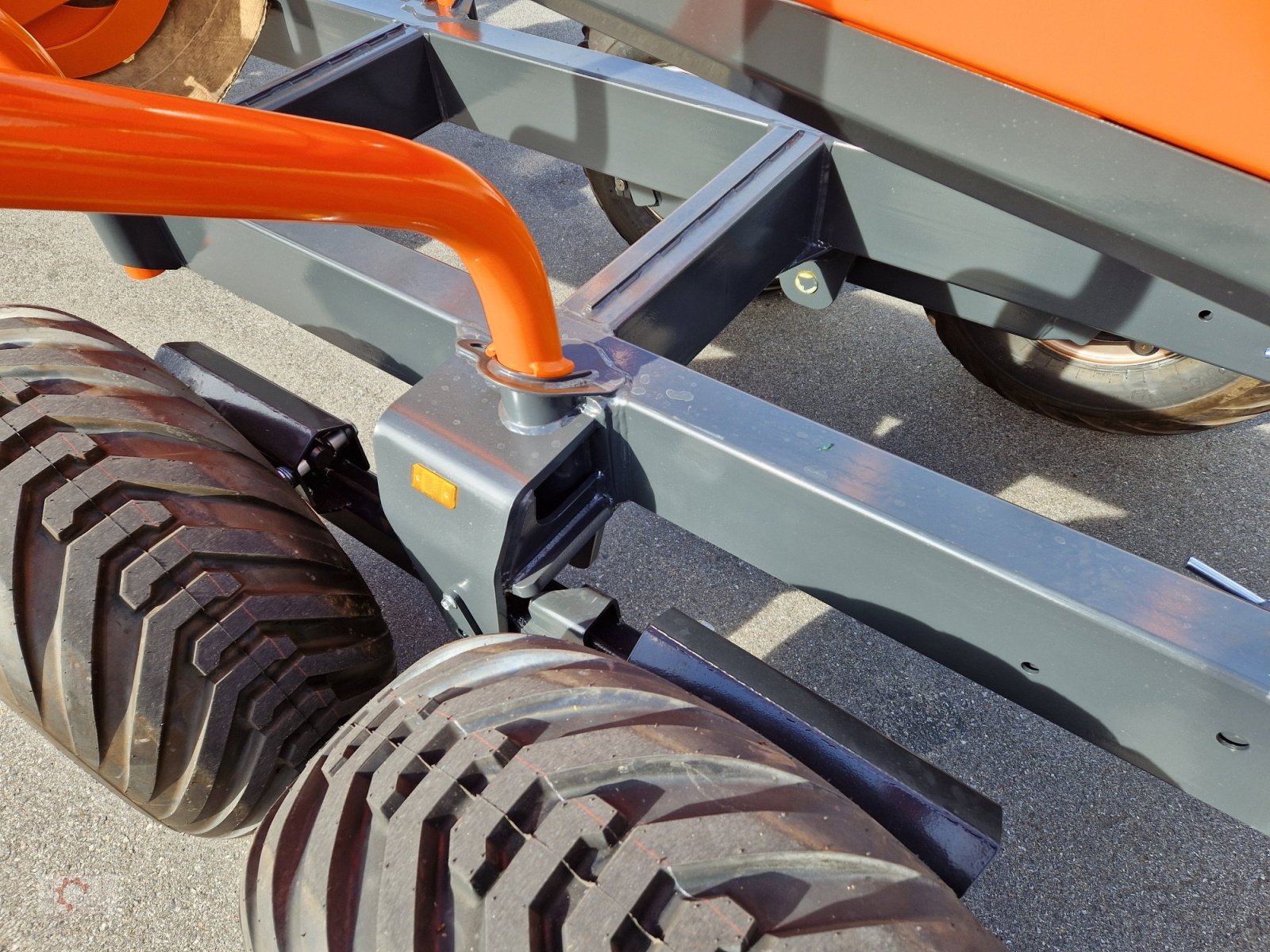 Rückewagen & Rückeanhänger a típus MTM 10T 9,20m Kran Auflaufbremse Hydraulische Bremse Doppelrohrrahmen, Neumaschine ekkor: Tiefenbach (Kép 19)