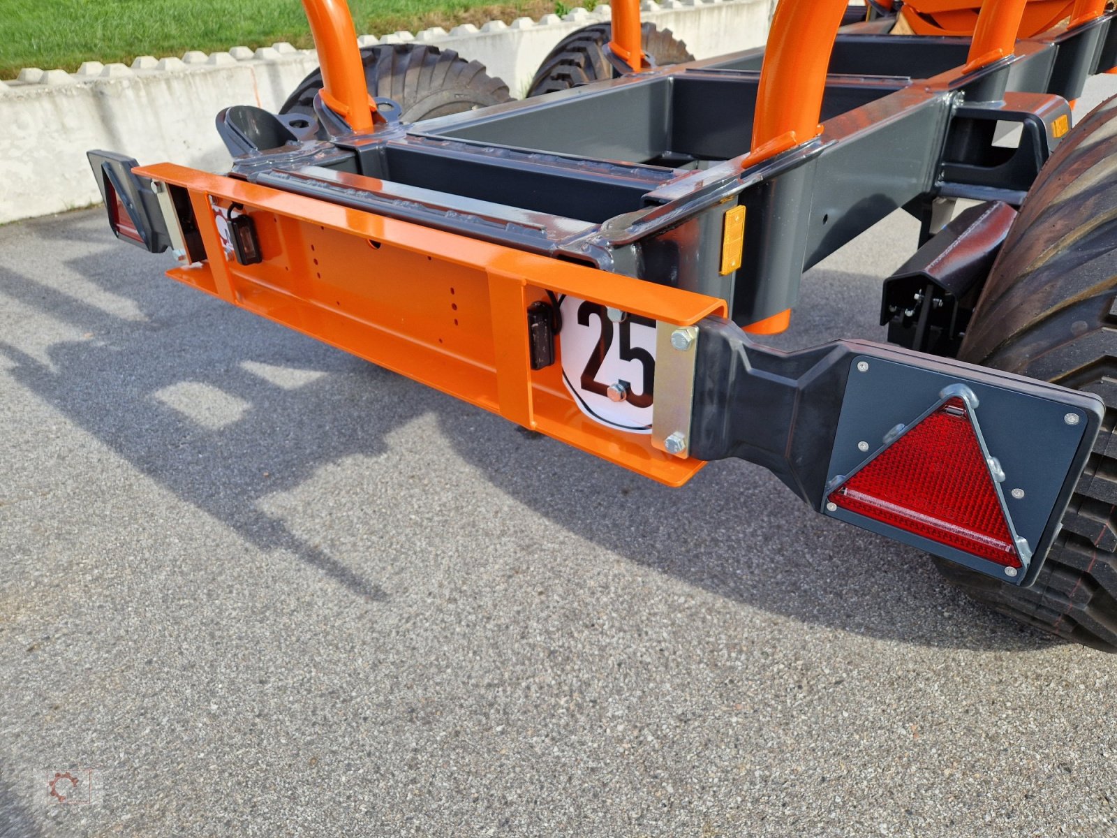 Rückewagen & Rückeanhänger a típus MTM 10T 9,20m Kran Auflaufbremse Hydraulische Bremse Doppelrohrrahmen, Neumaschine ekkor: Tiefenbach (Kép 26)