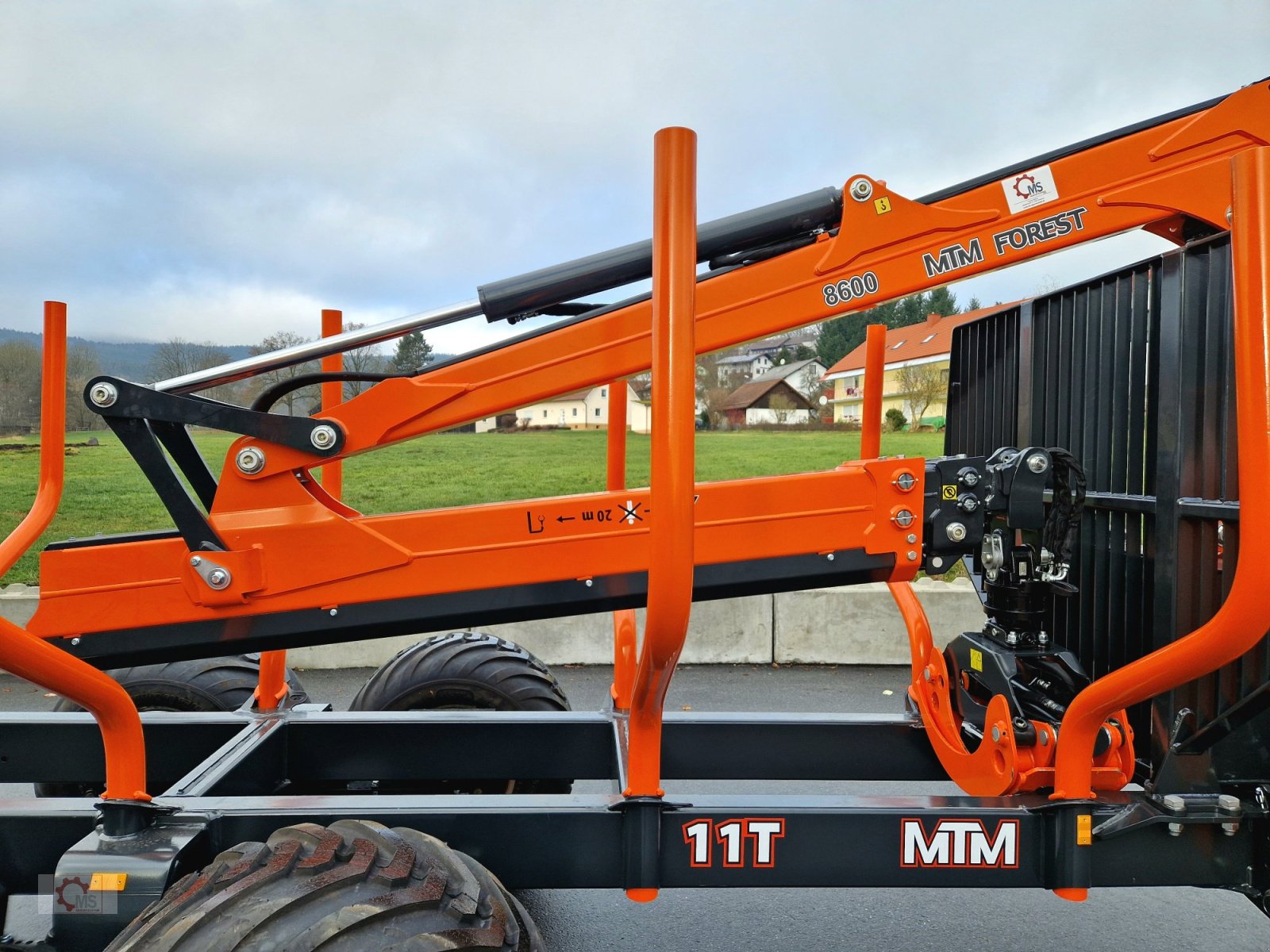 Rückewagen & Rückeanhänger des Typs MTM 11T 11to 9,20m Kran Druckluft Doppelrohrrahmen, Neumaschine in Tiefenbach (Bild 4)