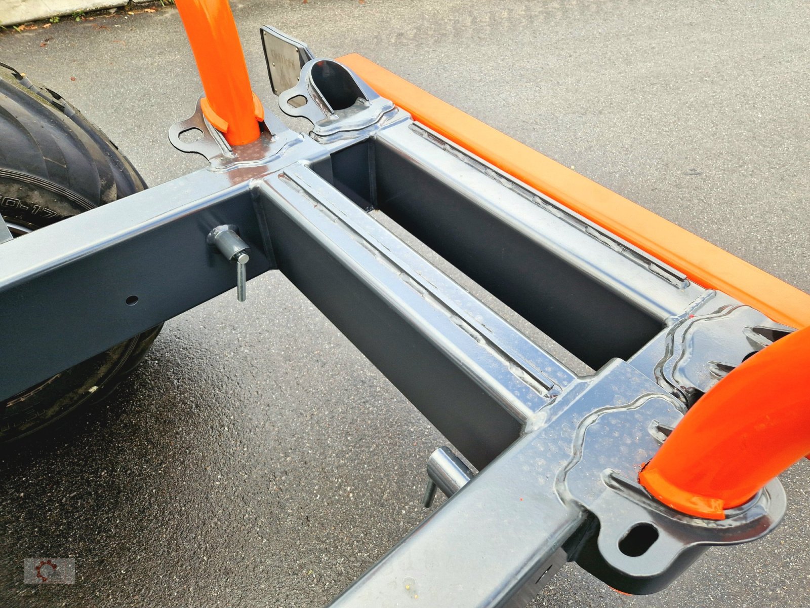 Rückewagen & Rückeanhänger des Typs MTM 11T 11to 9,20m Kran Druckluft Doppelrohrrahmen, Neumaschine in Tiefenbach (Bild 19)