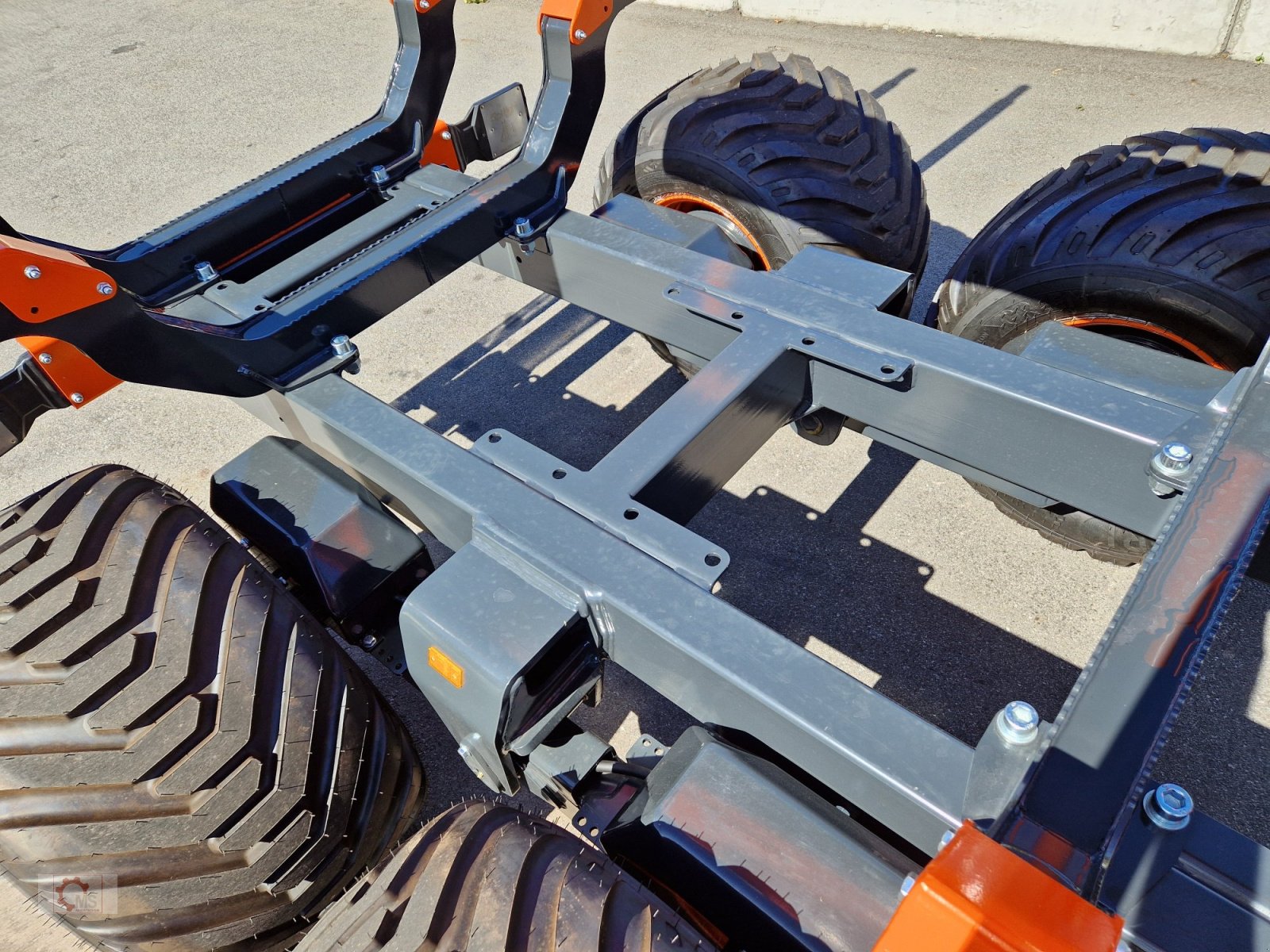 Rückewagen & Rückeanhänger a típus MTM 11T 11to 9,20m Kran Forwarder Rungen Druckluft Rückewagen Doppelrohrrahmen, Neumaschine ekkor: Tiefenbach (Kép 14)