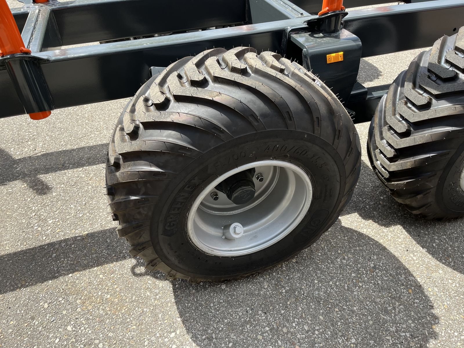 Rückewagen & Rückeanhänger Türe ait MTM 11T mit MTM 7100 Kran, Neumaschine içinde Bad Leonfelden (resim 9)