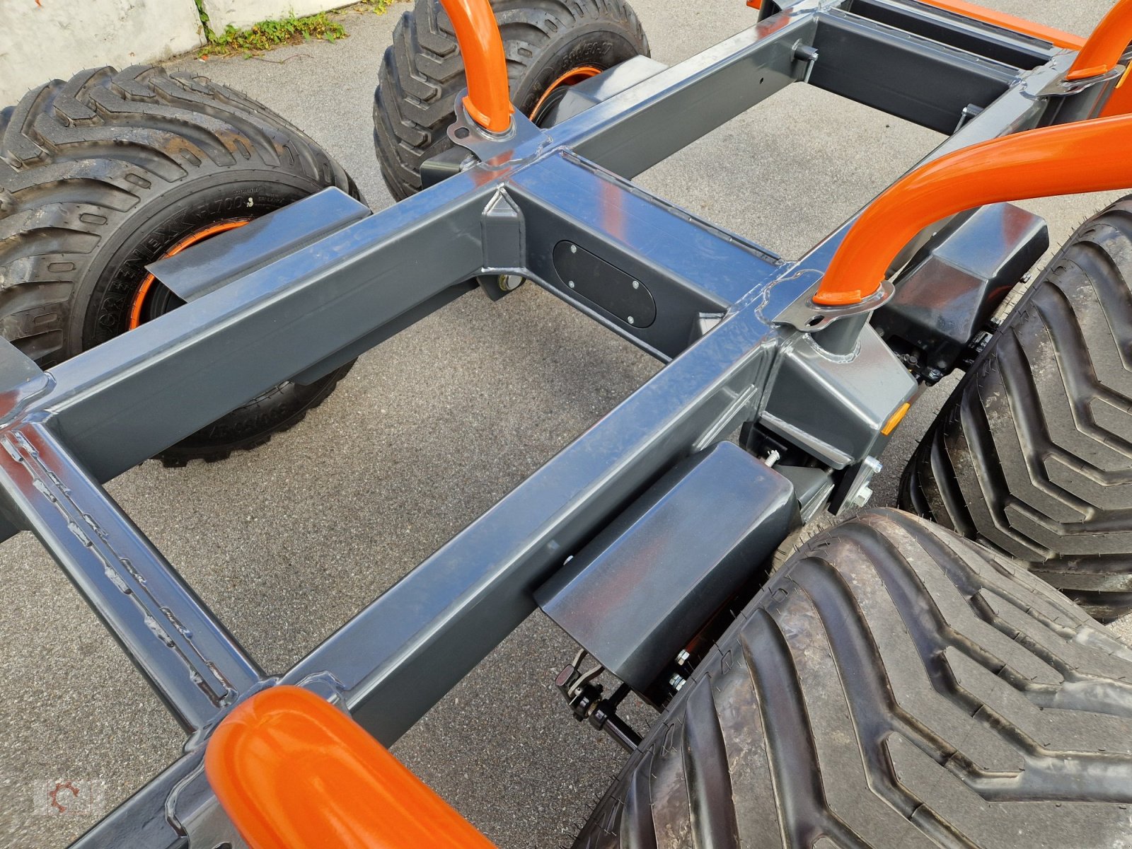 Rückewagen & Rückeanhänger typu MTM 12T 12to 9,80m Kran hydr. Vorgesteuerte Steuerung Druckluft Doppelrohrrahmen, Neumaschine v Tiefenbach (Obrázek 13)