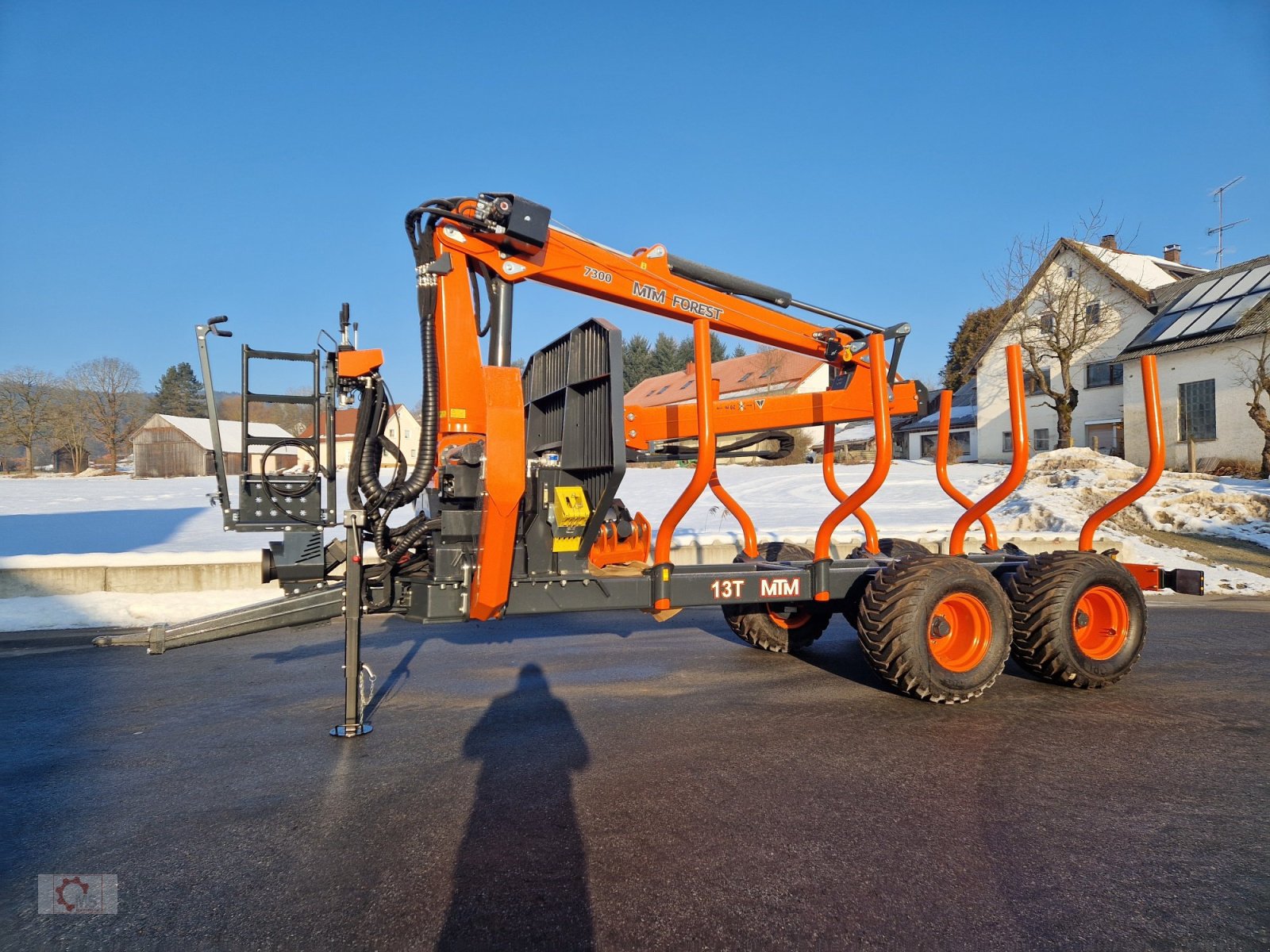 Rückewagen & Rückeanhänger of the type MTM 13T 13to 8,10m Kran Druckluft Doppelrohrrahmen Eigenölversorgung Kranseilwinde, Neumaschine in Tiefenbach (Picture 1)