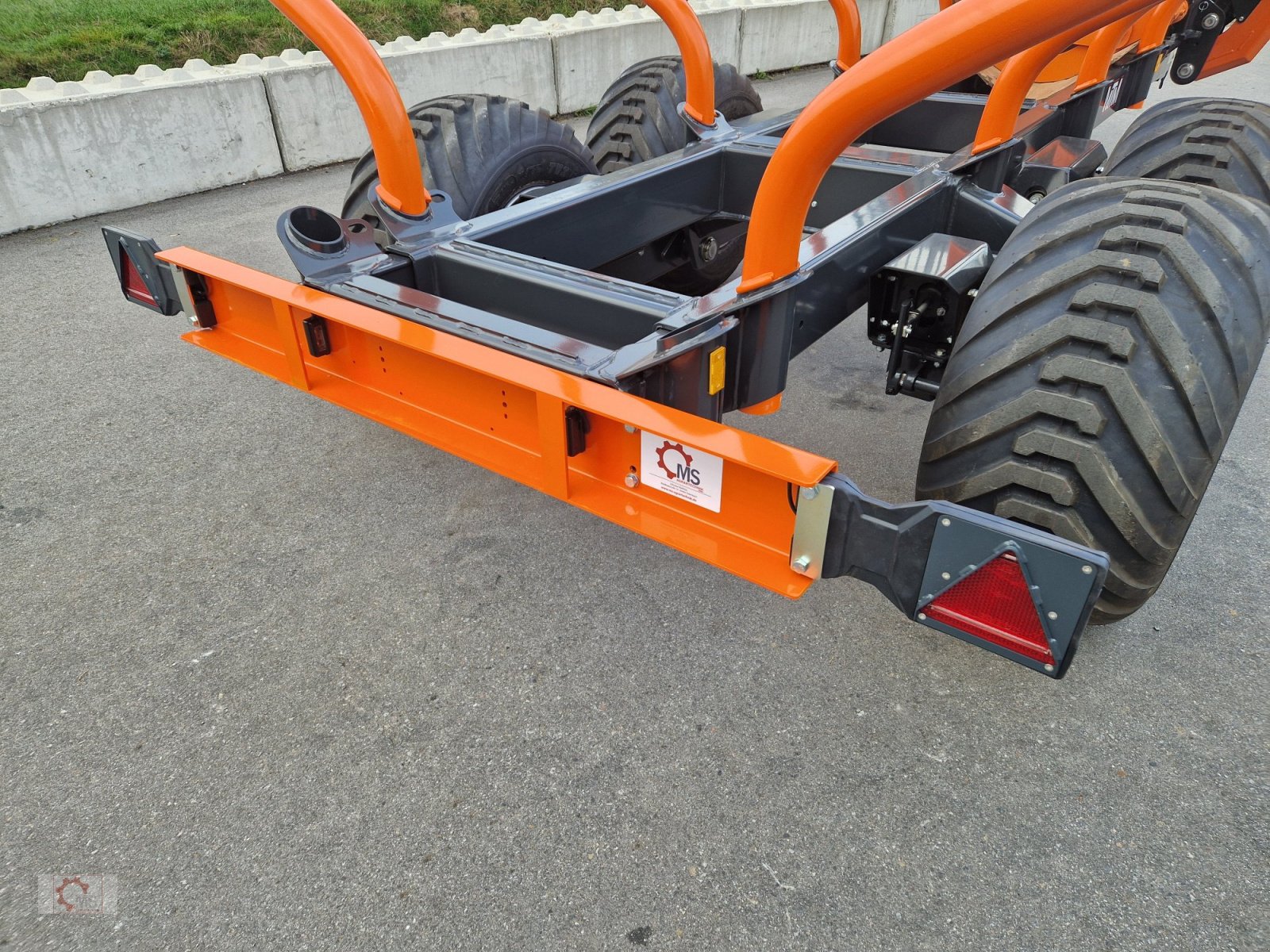 Rückewagen & Rückeanhänger typu MTM 13T 13to 8,10m Kran Druckluft Doppelrohrrahmen, Neumaschine v Tiefenbach (Obrázek 10)