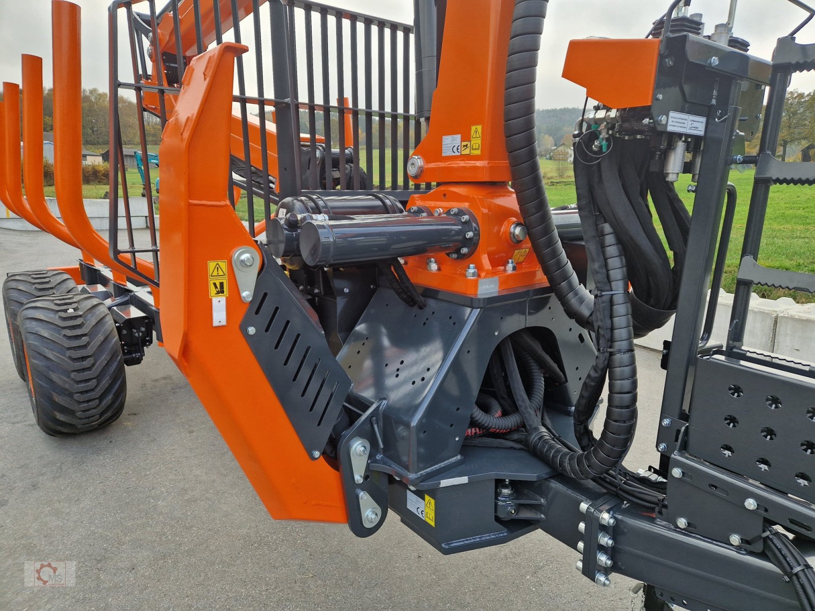 Rückewagen & Rückeanhänger typu MTM 13T 13to 8,10m Kran Druckluft Doppelrohrrahmen, Neumaschine w Tiefenbach (Zdjęcie 9)