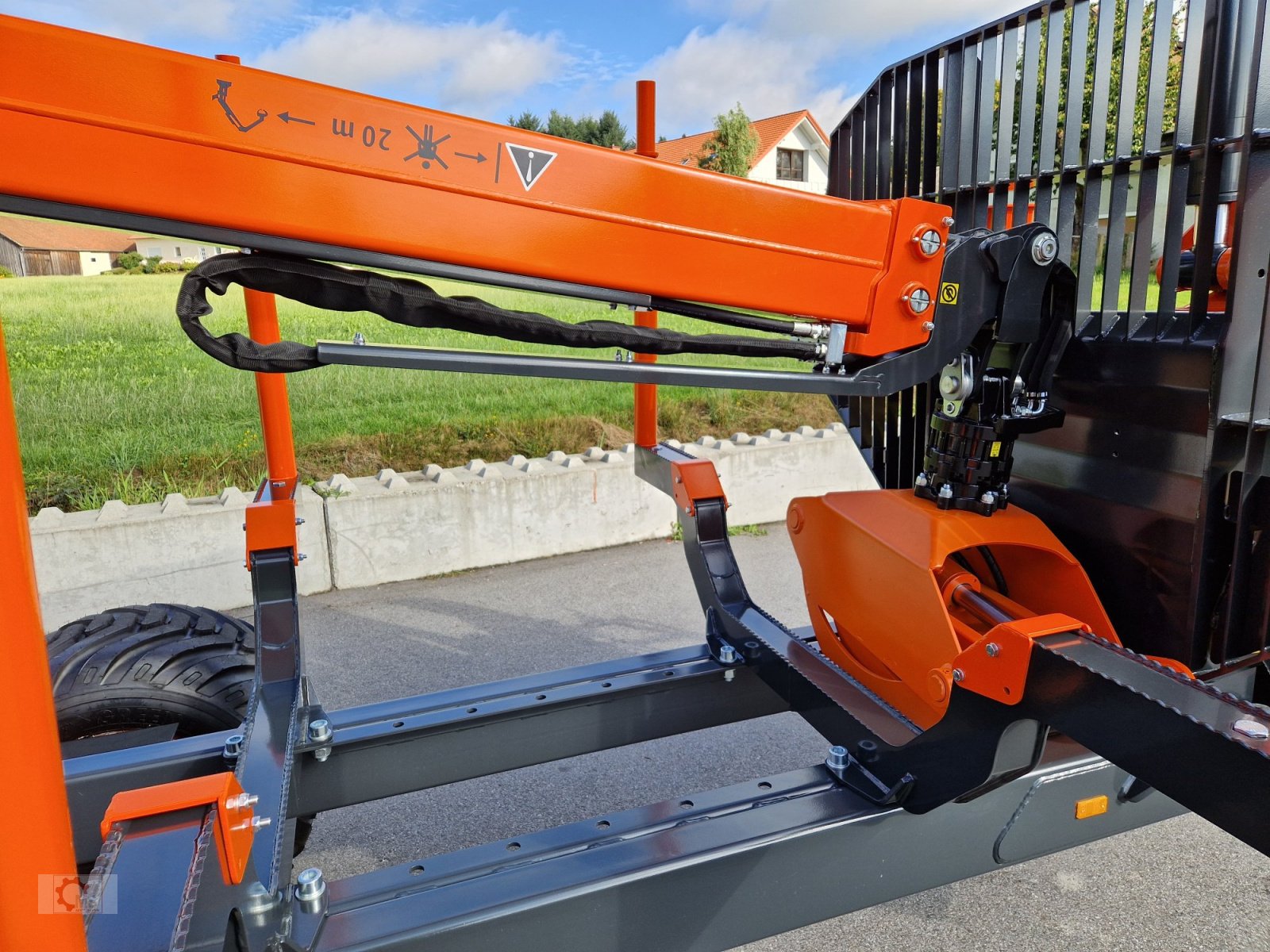 Rückewagen & Rückeanhänger typu MTM 13T 13to 8,10m Kran Forwarder Rungen Druckluft Doppelrohrrahmen, Neumaschine v Tiefenbach (Obrázek 5)