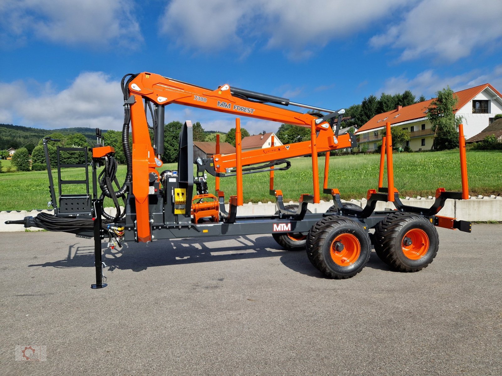 Rückewagen & Rückeanhänger des Typs MTM 13T 13to 8,10m Kran Forwarder Rungen Druckluft Doppelrohrrahmen, Neumaschine in Tiefenbach (Bild 28)